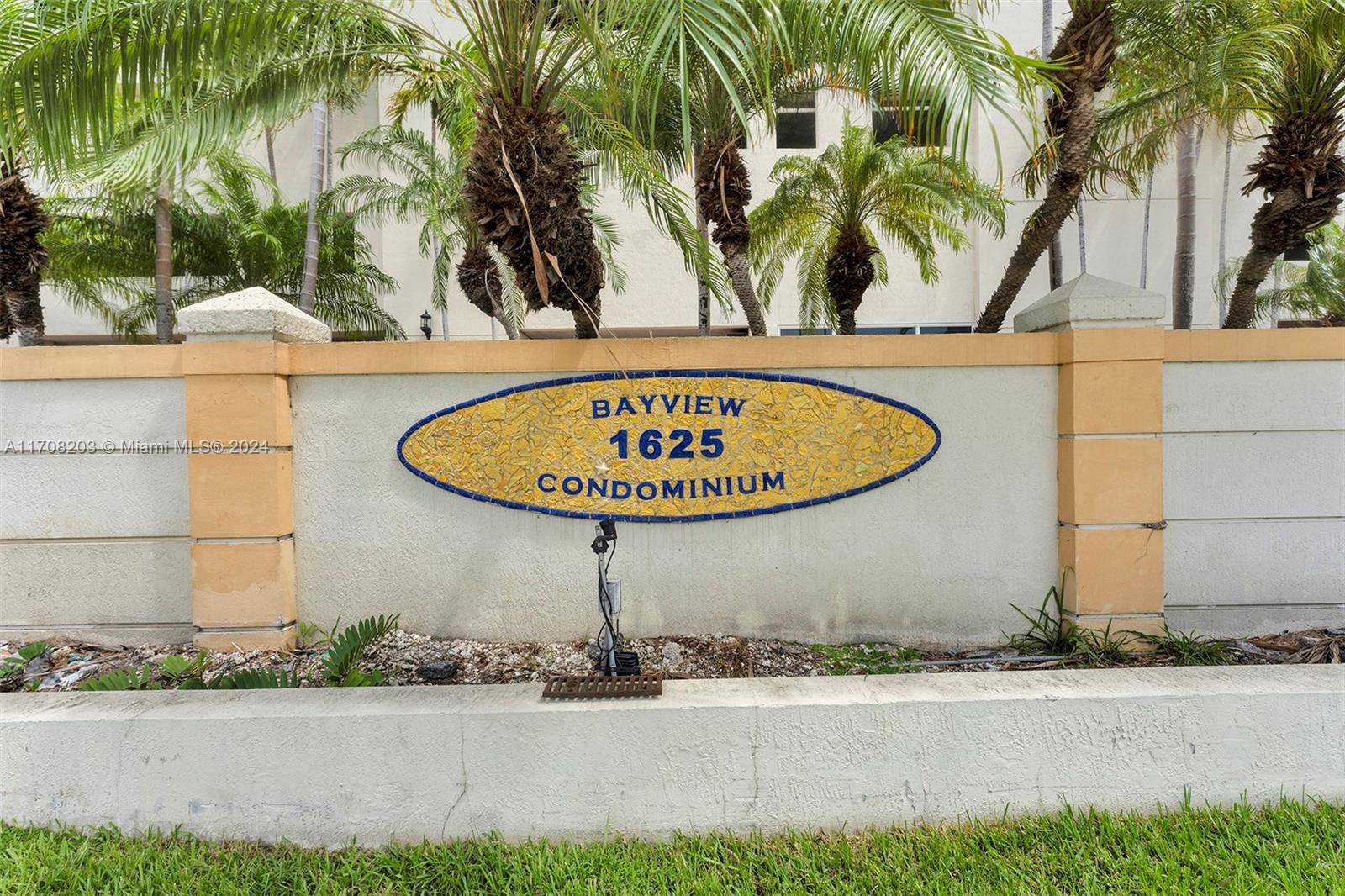 North Bay Village, FL 33141,1625 Kennedy Cswy #704D