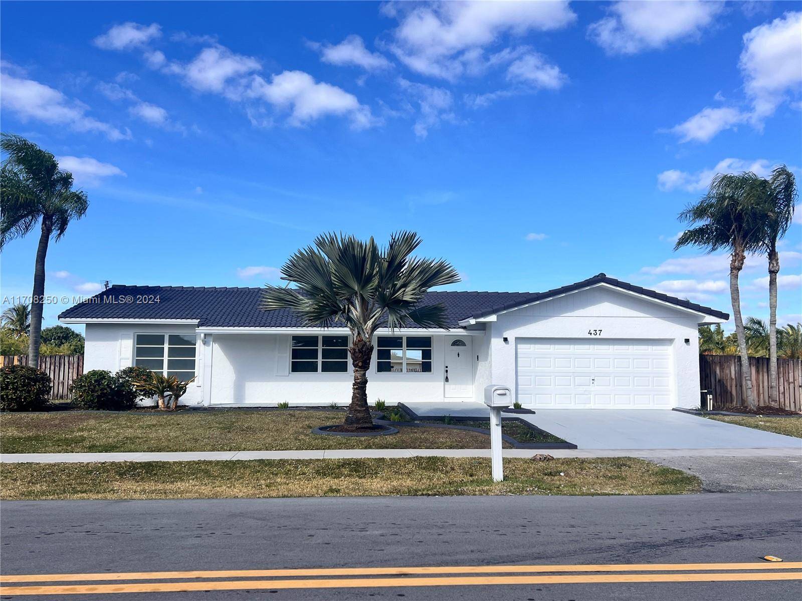 Weston, FL 33326,437 Sailboat Cir