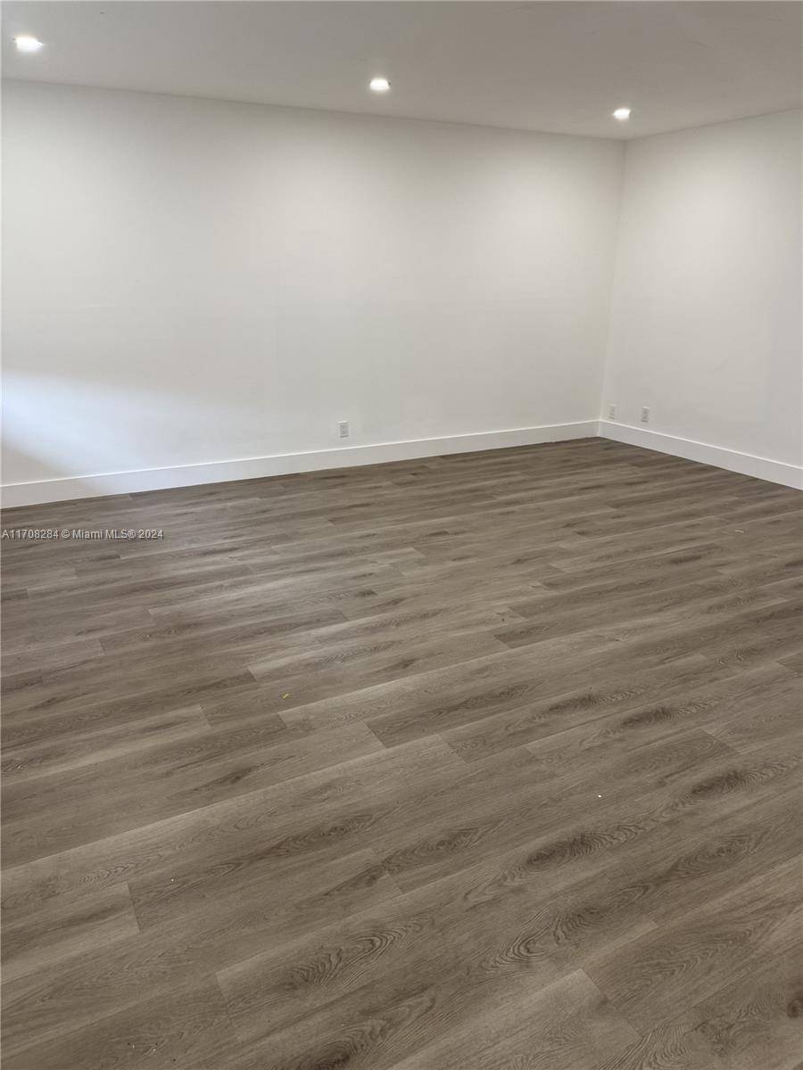 North Lauderdale, FL 33068,1200 SW 50th Ave #208-3