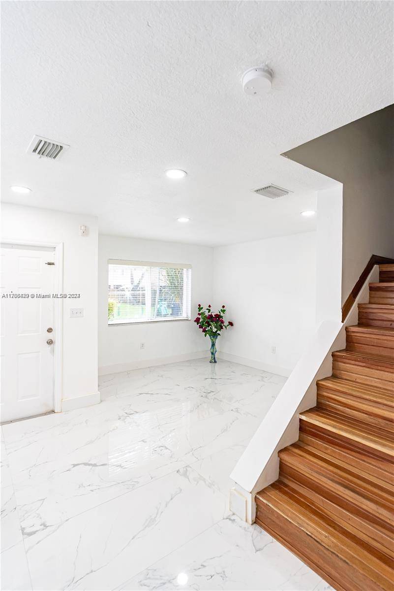 Miami, FL 33177,17921 SW 140th Ct #17921