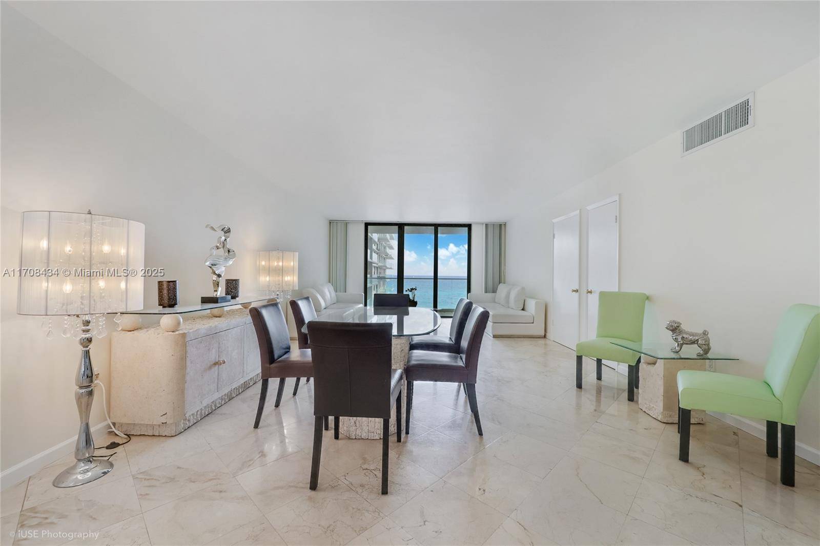 Bal Harbour, FL 33154,9801 Collins Ave #11N