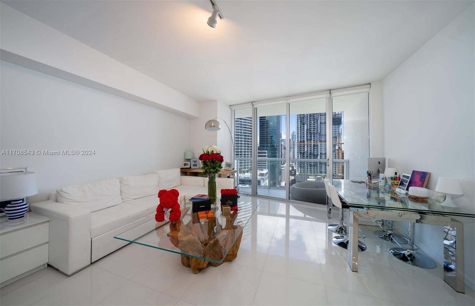 Miami, FL 33131,475 Brickell Ave #2310