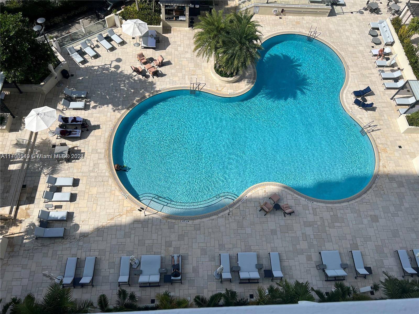 Miami Beach, FL 33139,300 S Pointe Dr #1606