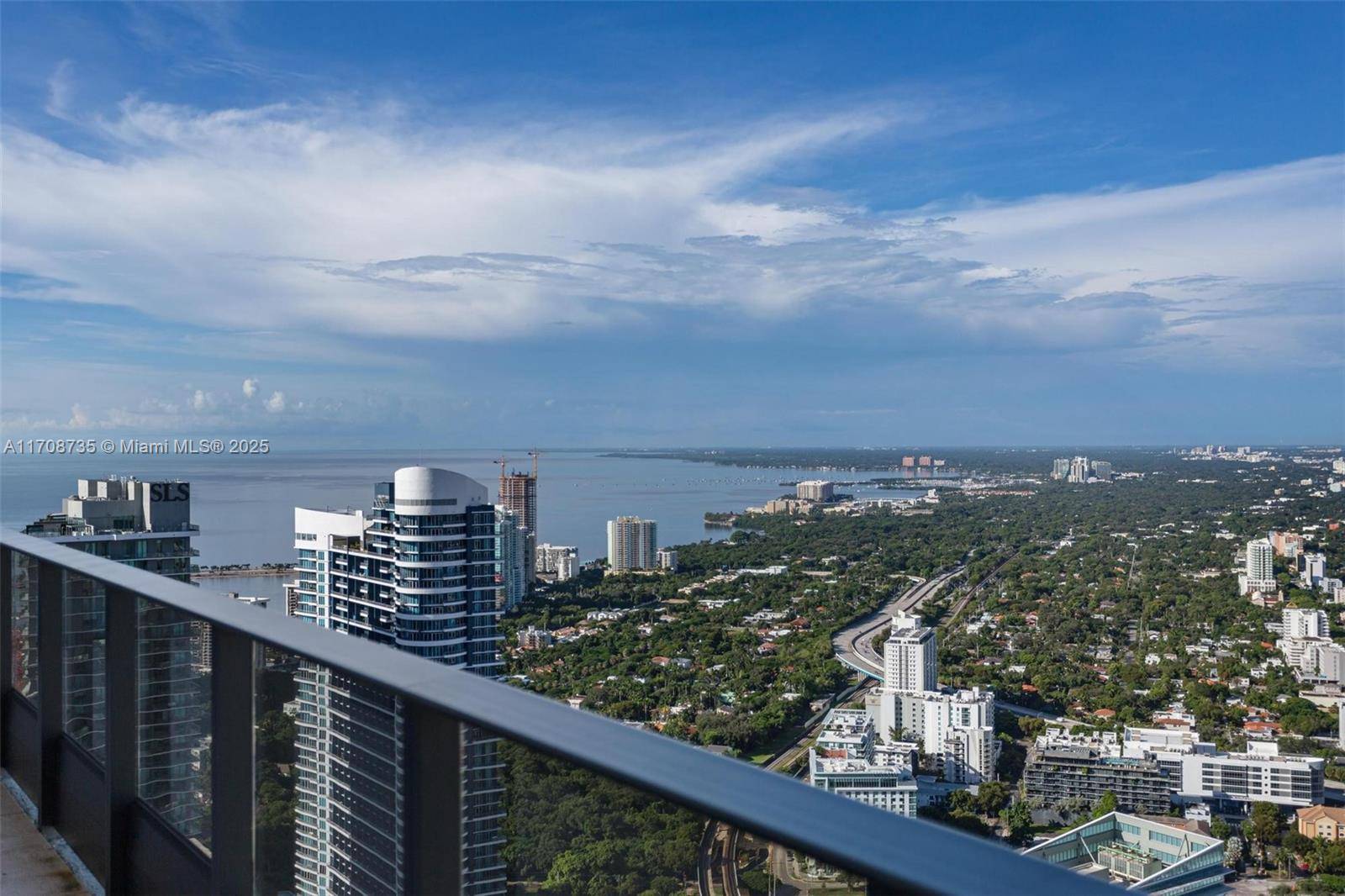 Miami, FL 33131,1000 Brickell Plz #UPH6204