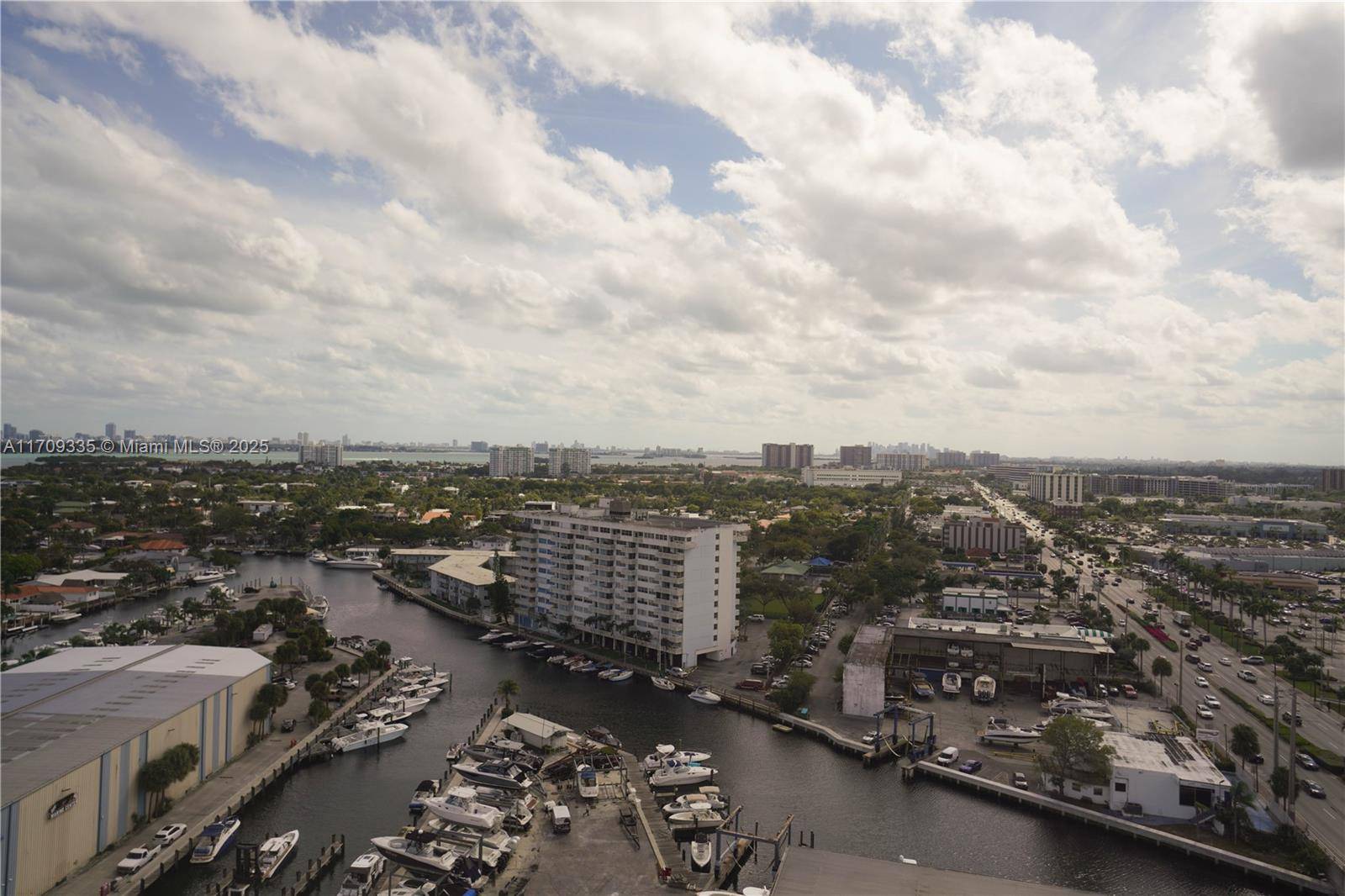 North Miami, FL 33181,13499 Biscayne Blvd #CUT3 #5