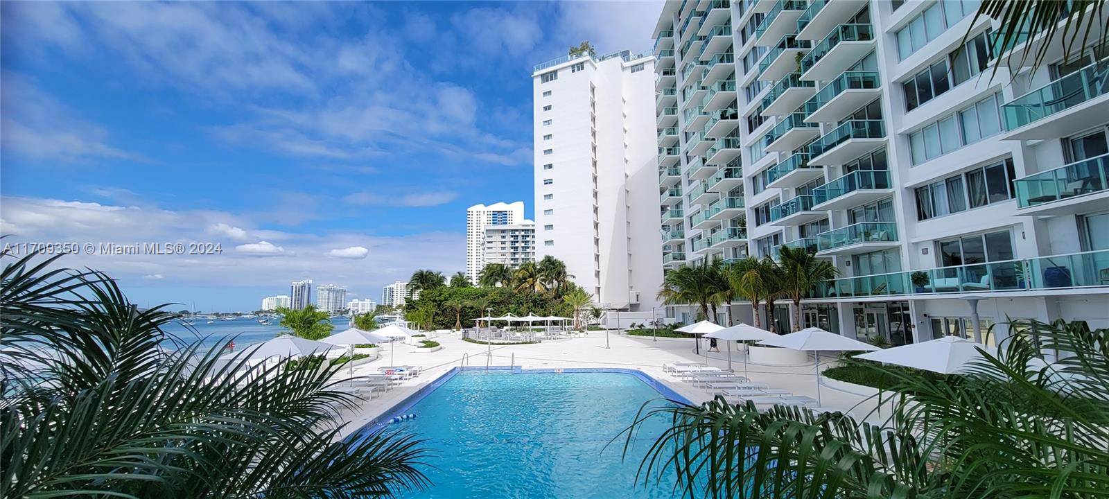 Miami Beach, FL 33139,1000 West Ave #831