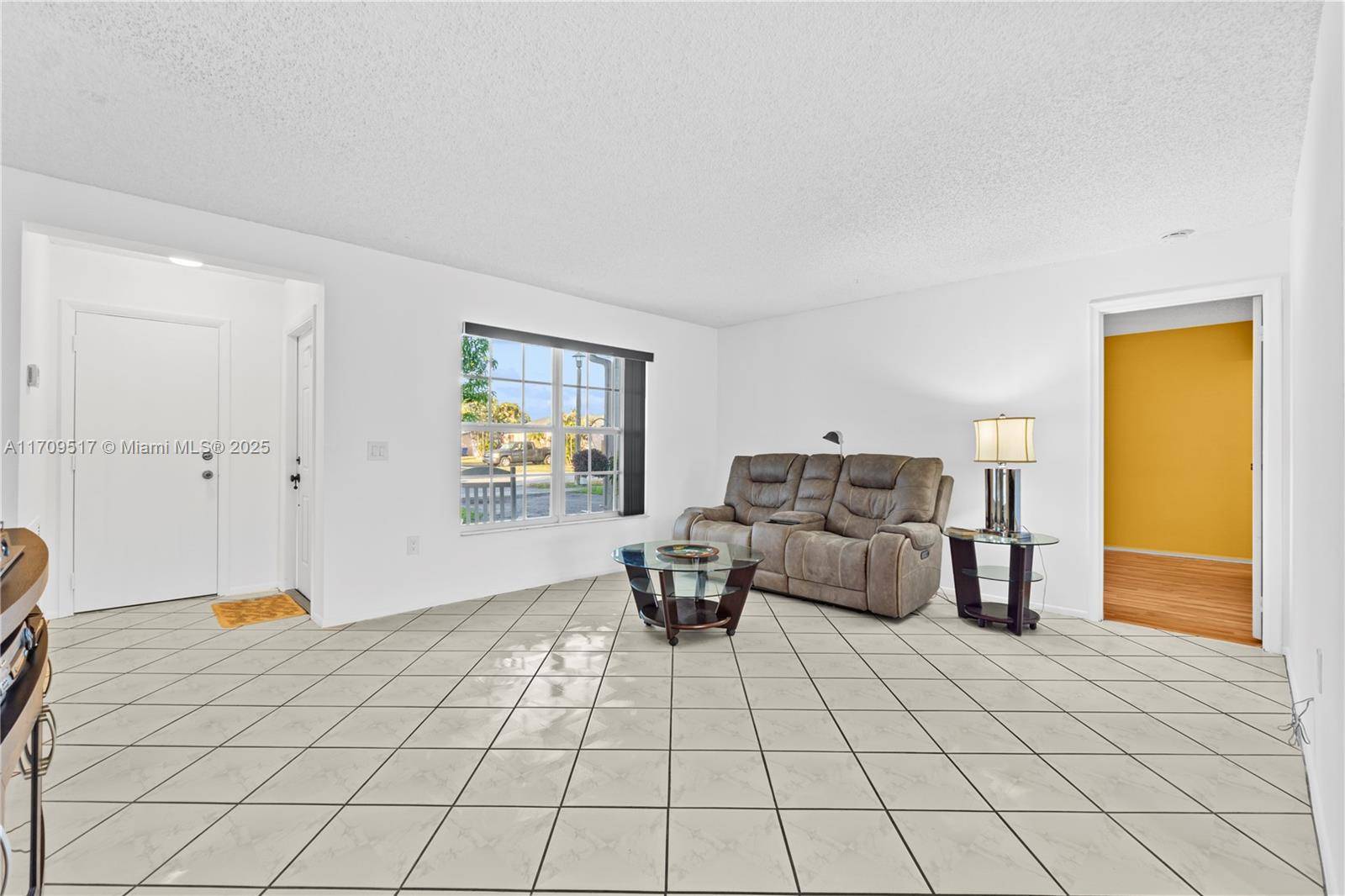 Pembroke Pines, FL 33024,8630 NW 7th Ct