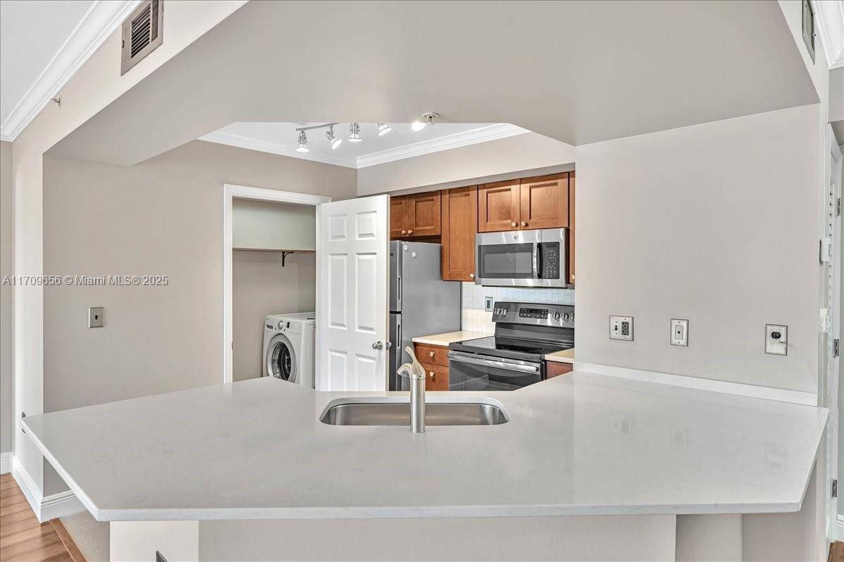 Jensen Beach, FL 34957,3659 NW Adriatic Ln #305