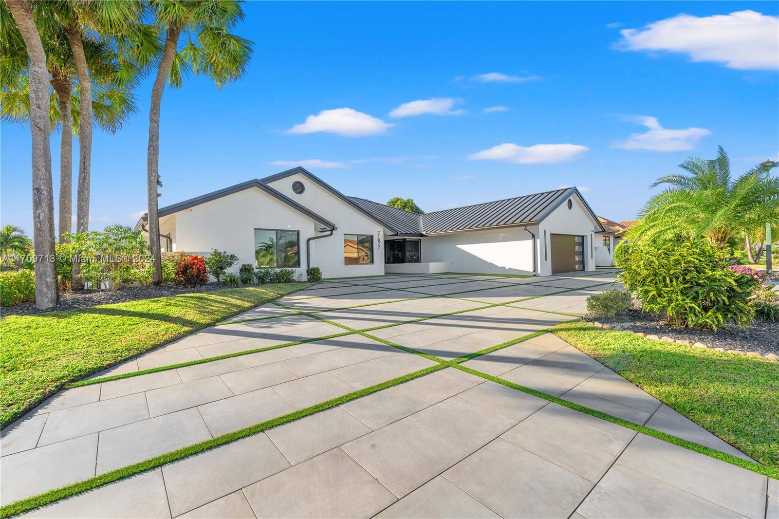 Boca Raton, FL 33428,21877 Old Bridge Trl