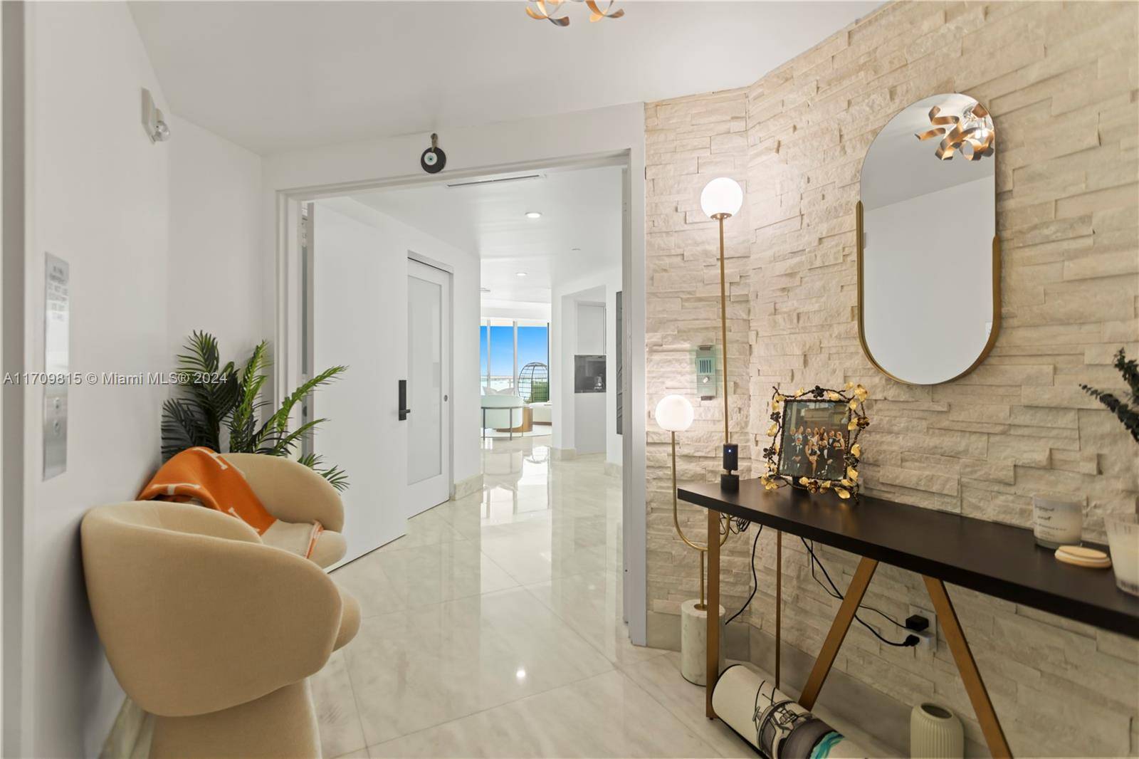 Miami, FL 33131,1331 Brickell Bay Dr #1011