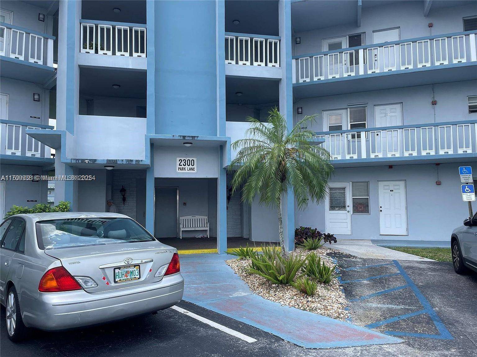 Hollywood, FL 33021,2300 Park Ln #314