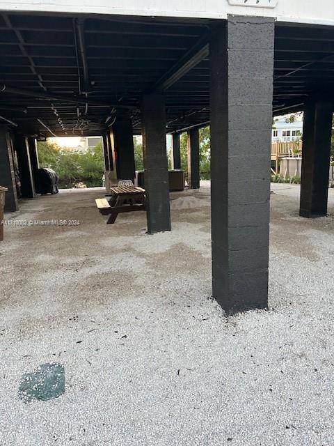 Big Pine, FL 33043,74 Pelican Ln #1