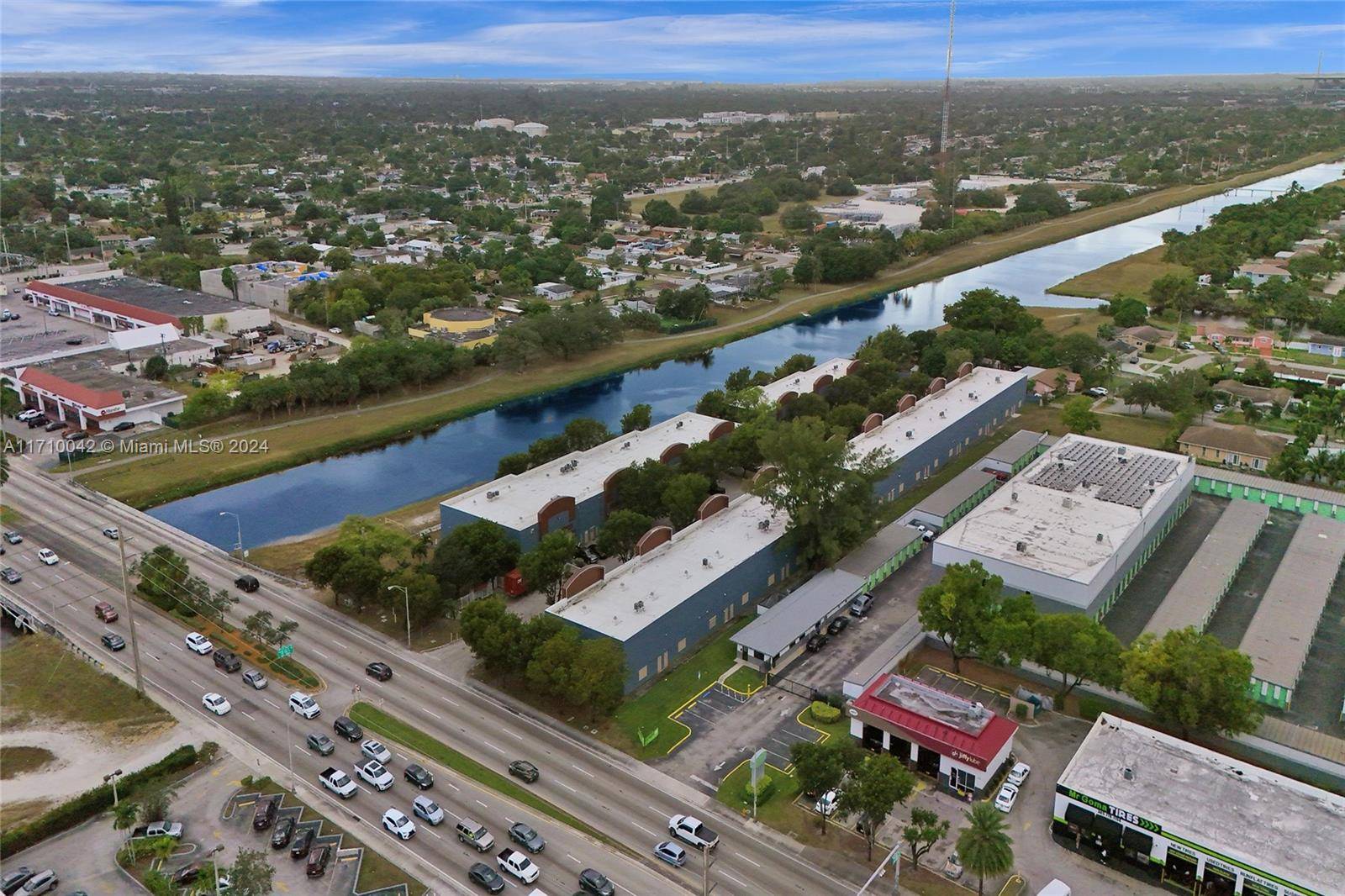 Miami Gardens, FL 33169,20200 NW 2nd Ave #B6