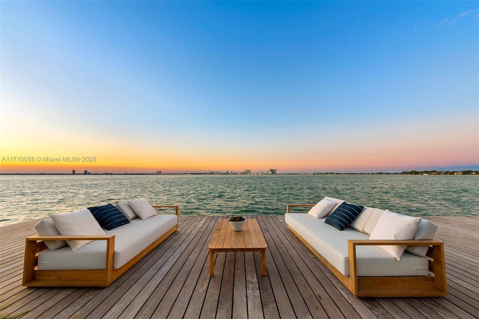 Miami Beach, FL 33140,4774 N Bay Rd