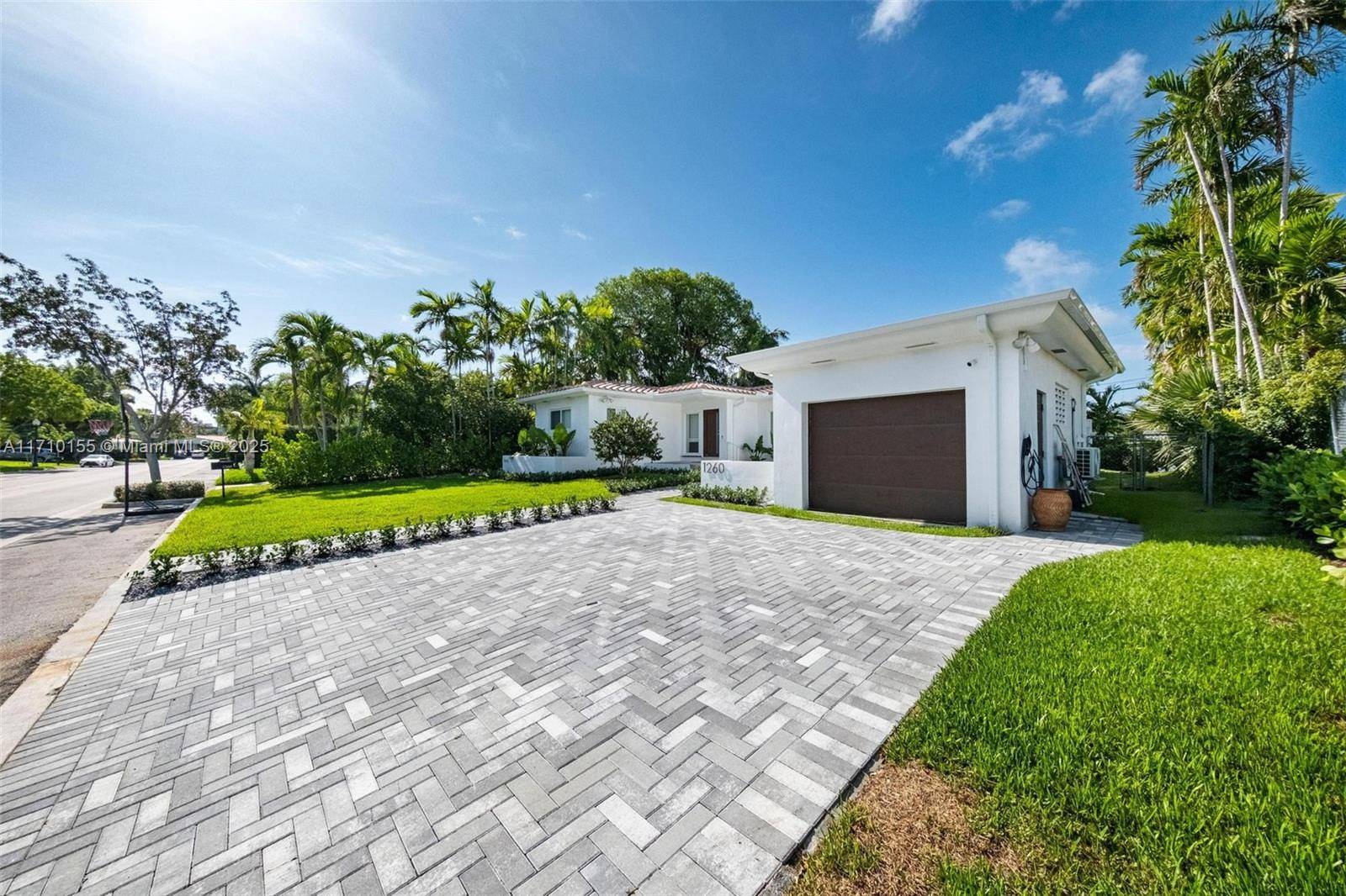 Bay Harbor Islands, FL 33154,1260 99th St