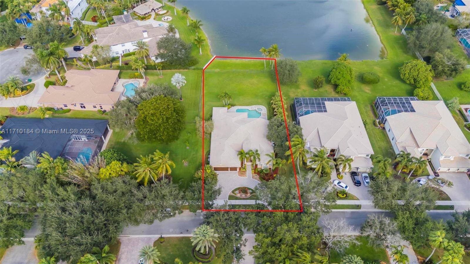 Davie, FL 33328,10213 S Lake Vista Cir