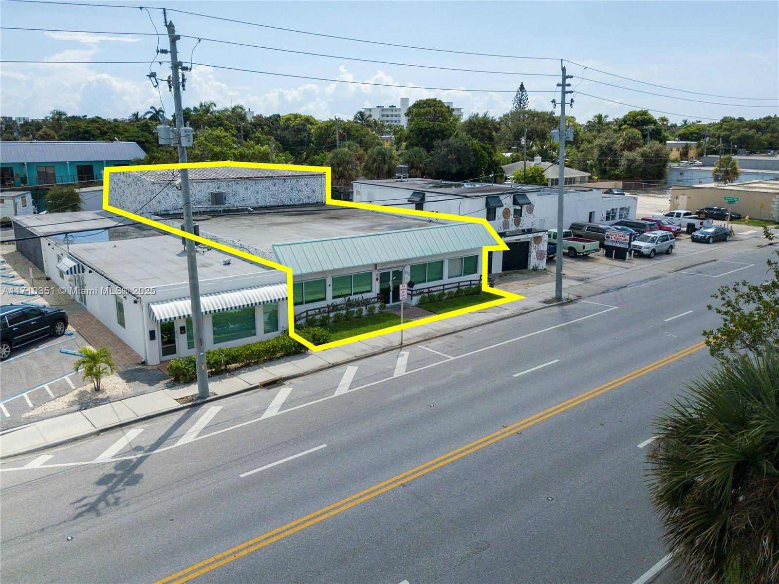Lantana, FL 33462,610 N Dixie Hwy