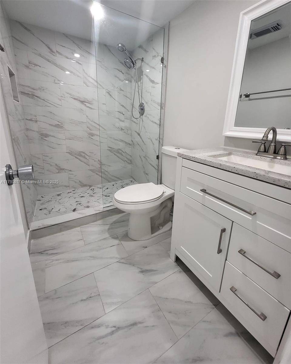 Pompano Beach, FL 33069,903 Cypress Ter #205