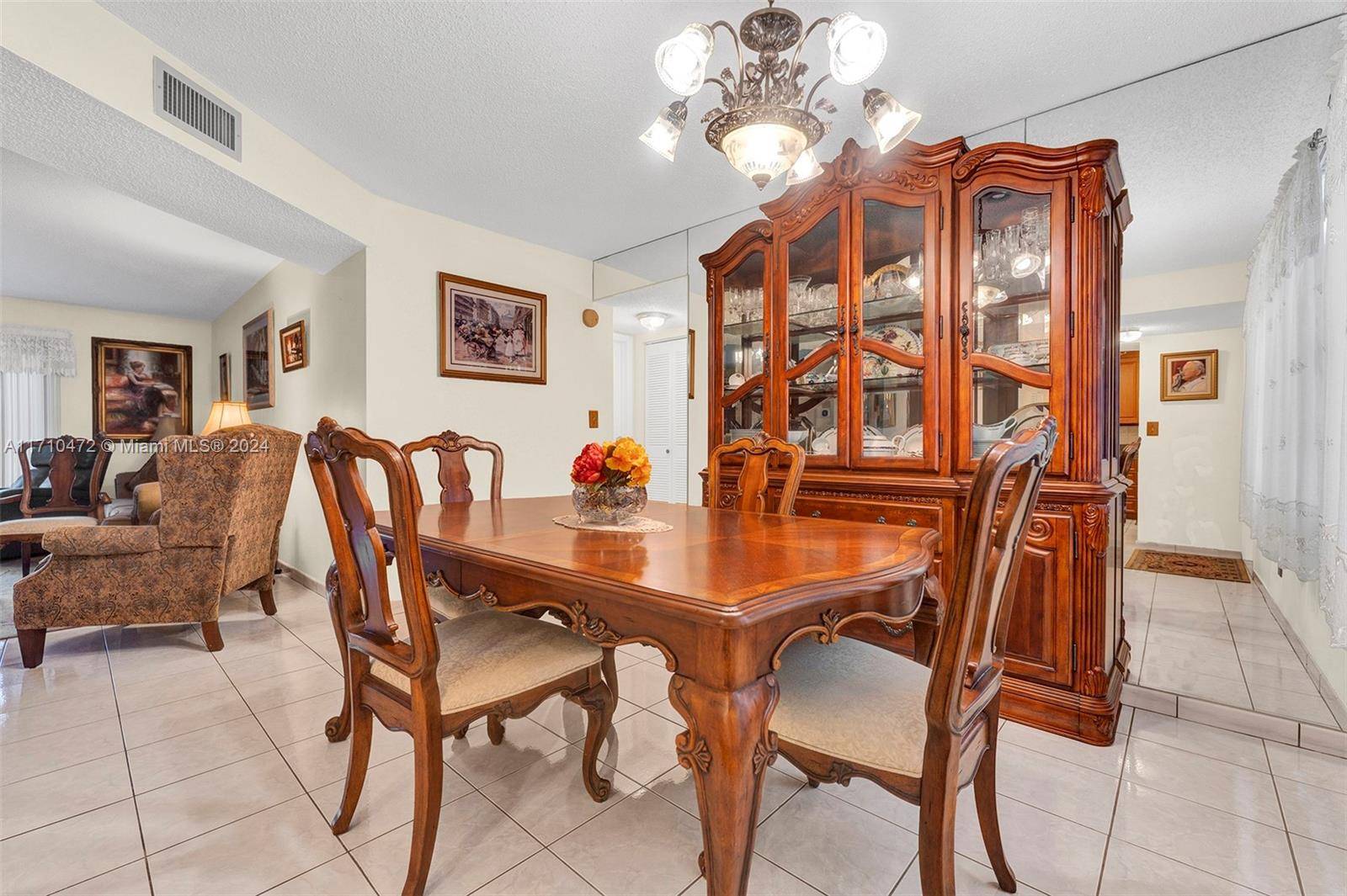 Lauderdale Lakes, FL 33319,4270 NW 40th St #312