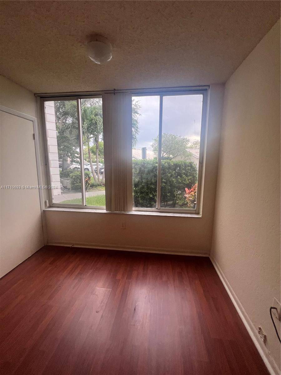 Oakland Park, FL 33309,2810 N Oakland Forest Dr #108