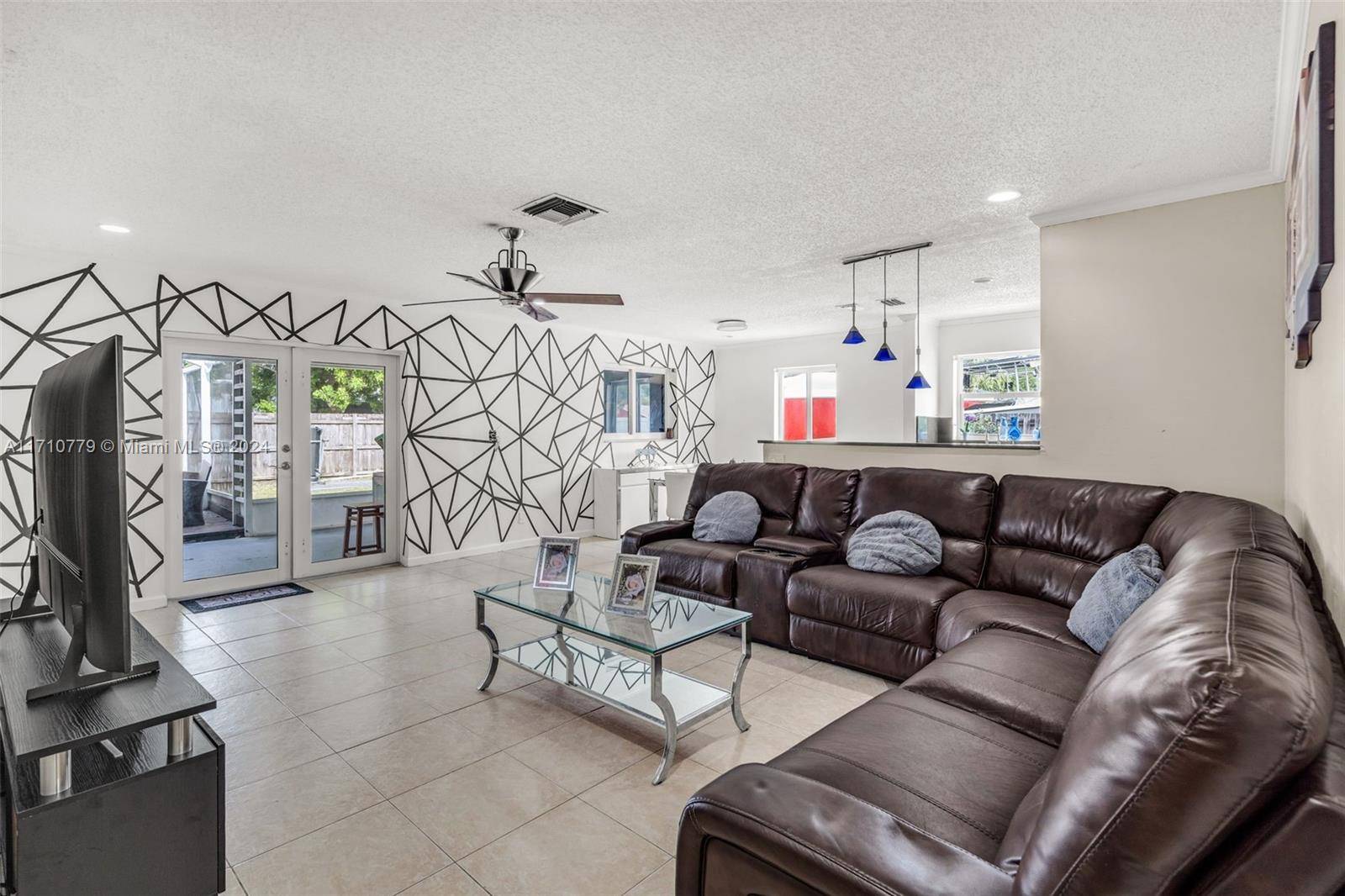 Margate, FL 33063,6707 Winfield Blvd