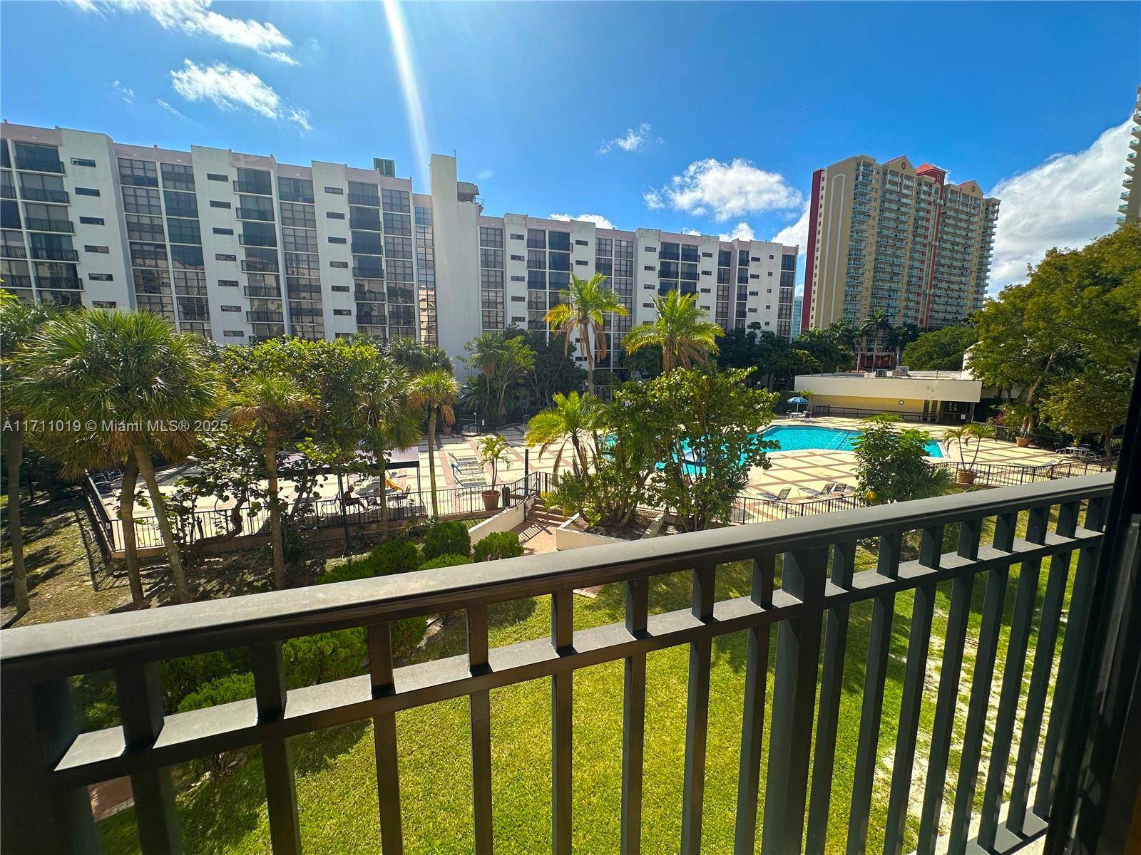 Sunny Isles Beach, FL 33160,17011 N Bay Rd #312