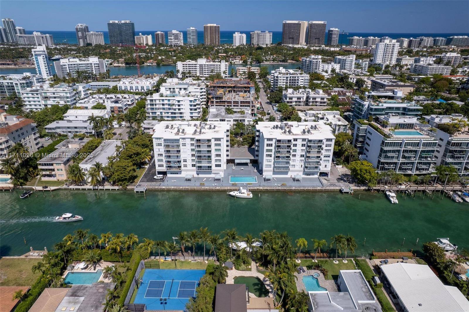 Bay Harbor Islands, FL 33154,10000 W Bay Harbor Dr #324