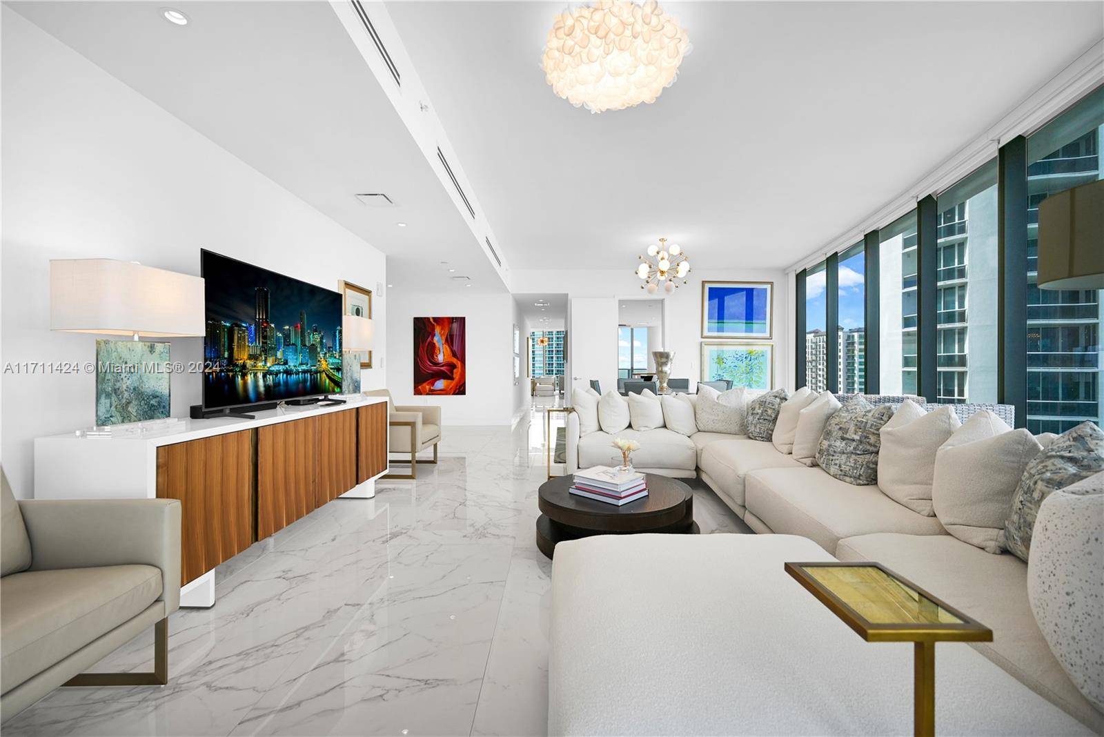 Sunny Isles Beach, FL 33160,15701 Collins Ave #1001