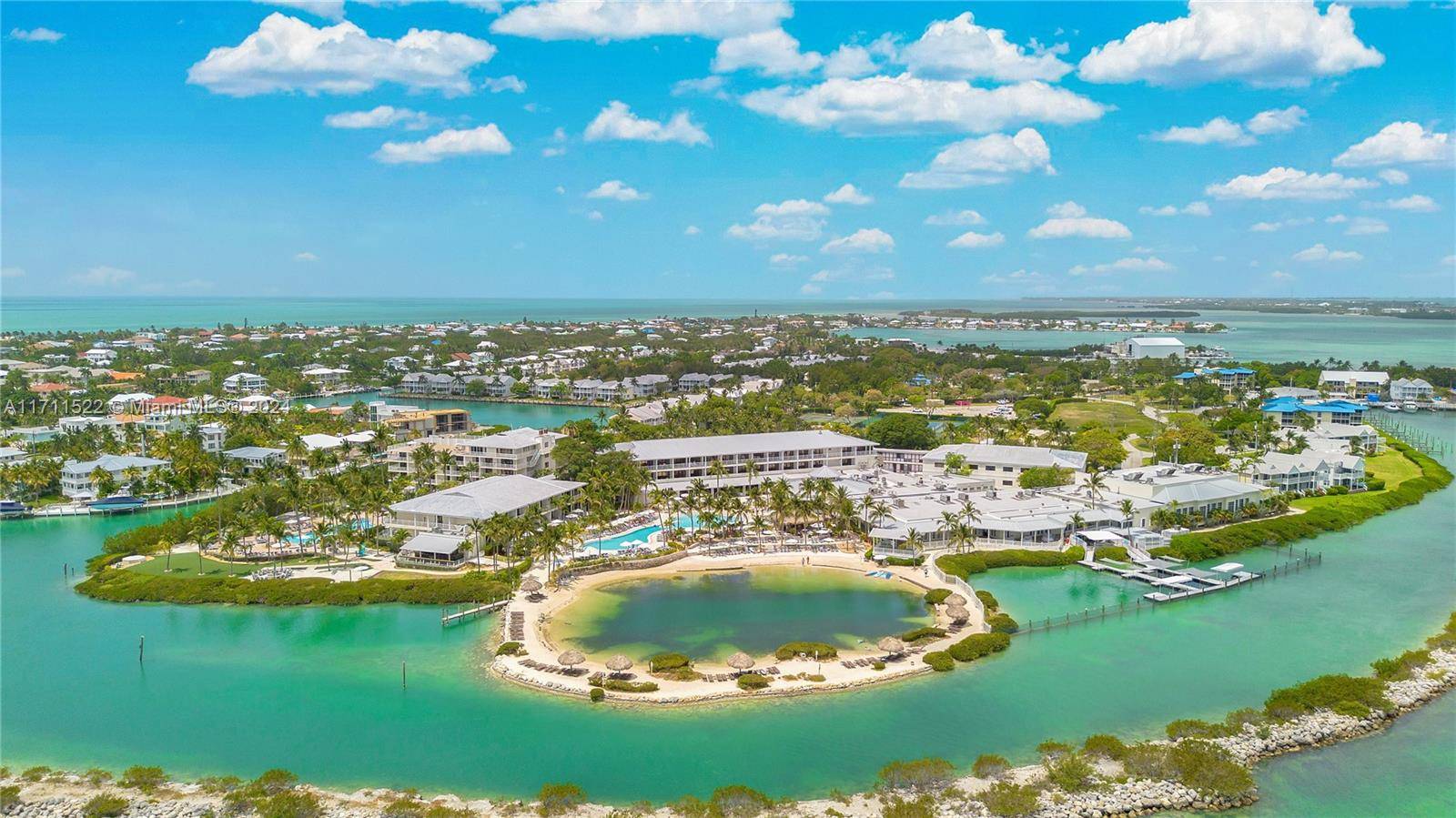 Duck, FL 33050,5039 Sunset Village Dr
