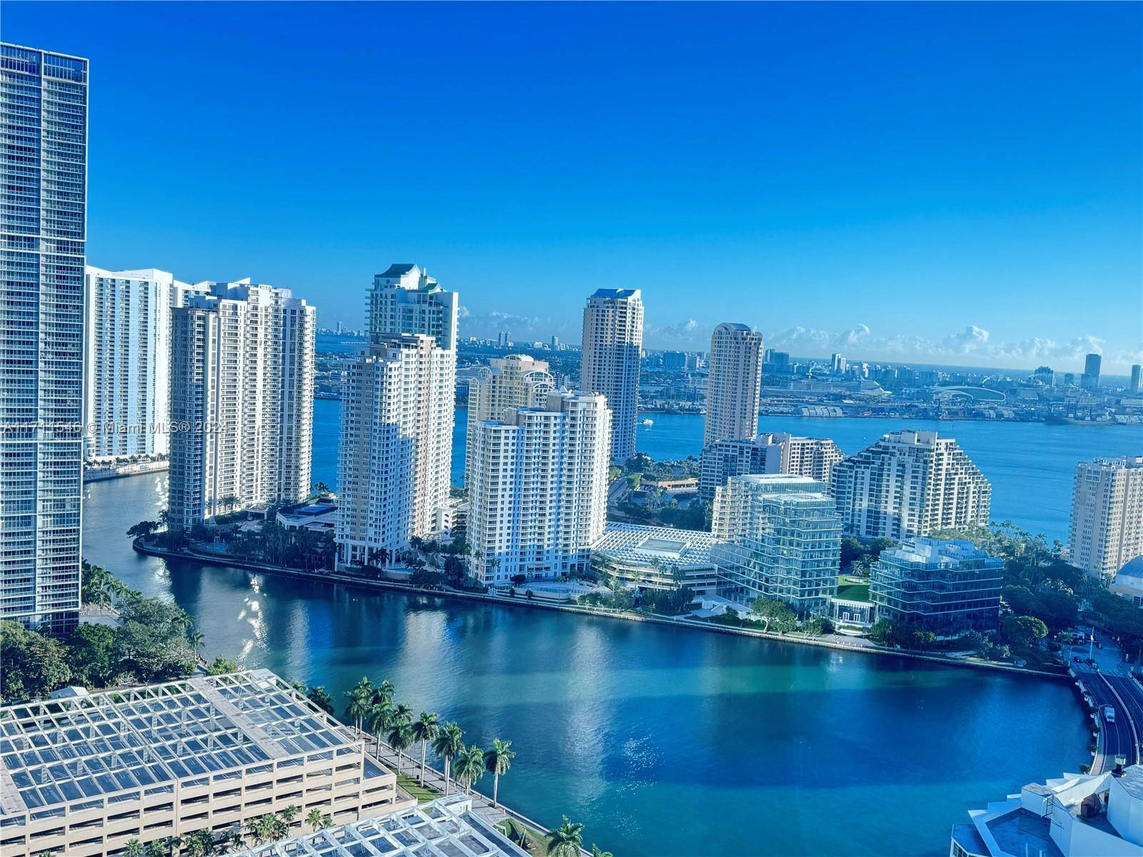 Miami, FL 33131,950 Brickell Bay Dr #3610