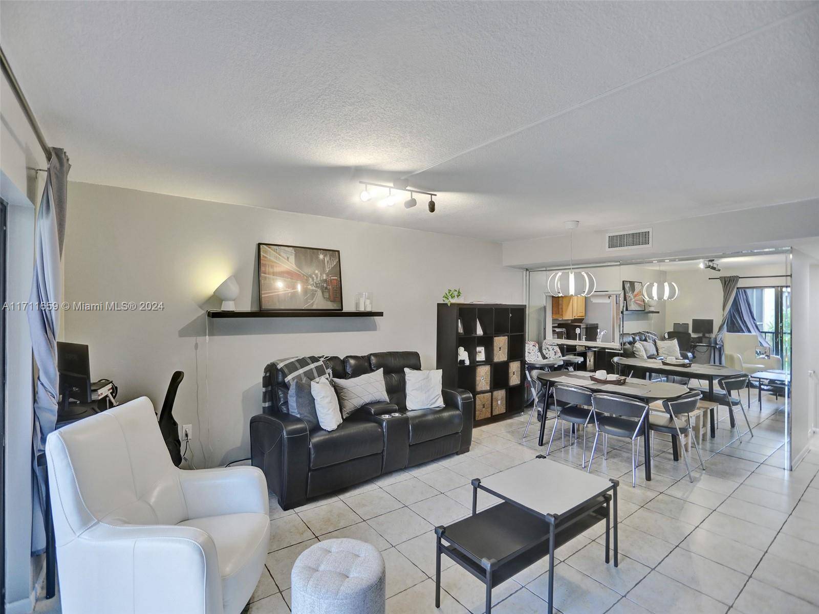 Miami, FL 33173,8415 SW 107th Ave #256W
