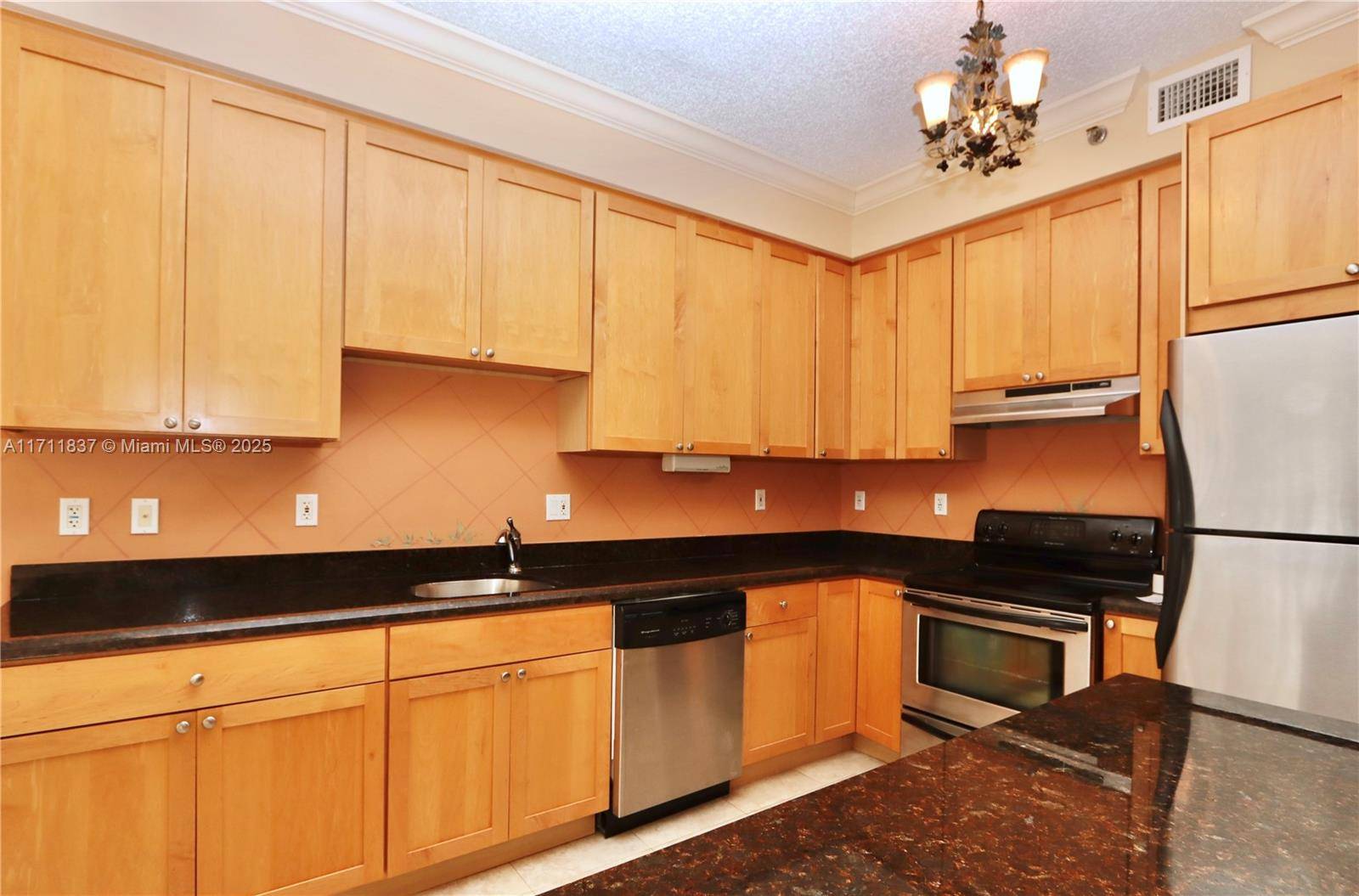 Aventura, FL 33180,3600 Mystic Pointe Dr #115