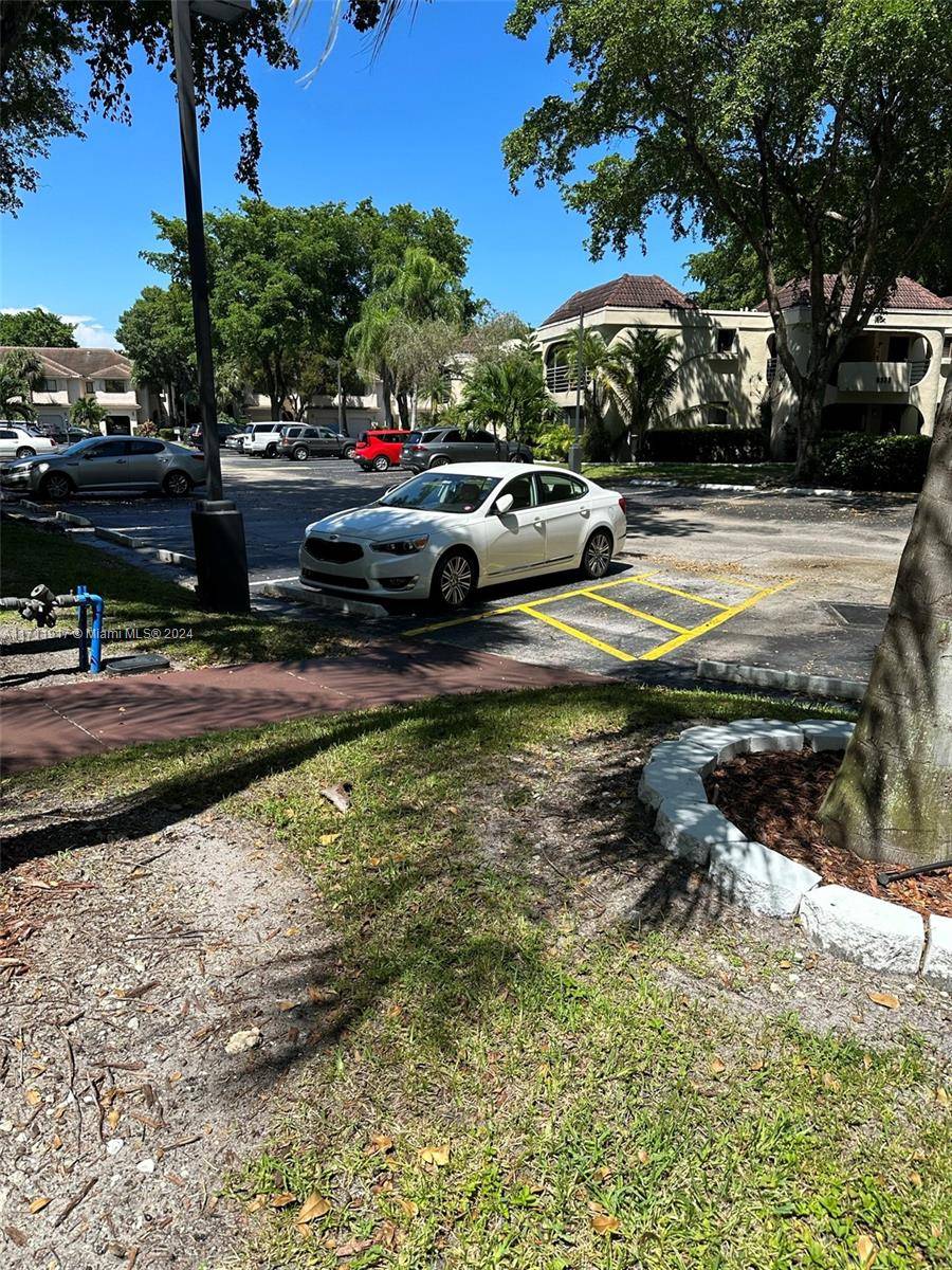 Boca Raton, FL 33433,6328 W Longboat Ln W #201