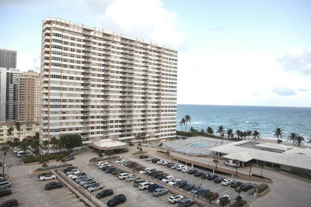 Hallandale Beach, FL 33009,1980 S OCEAN DR #9M