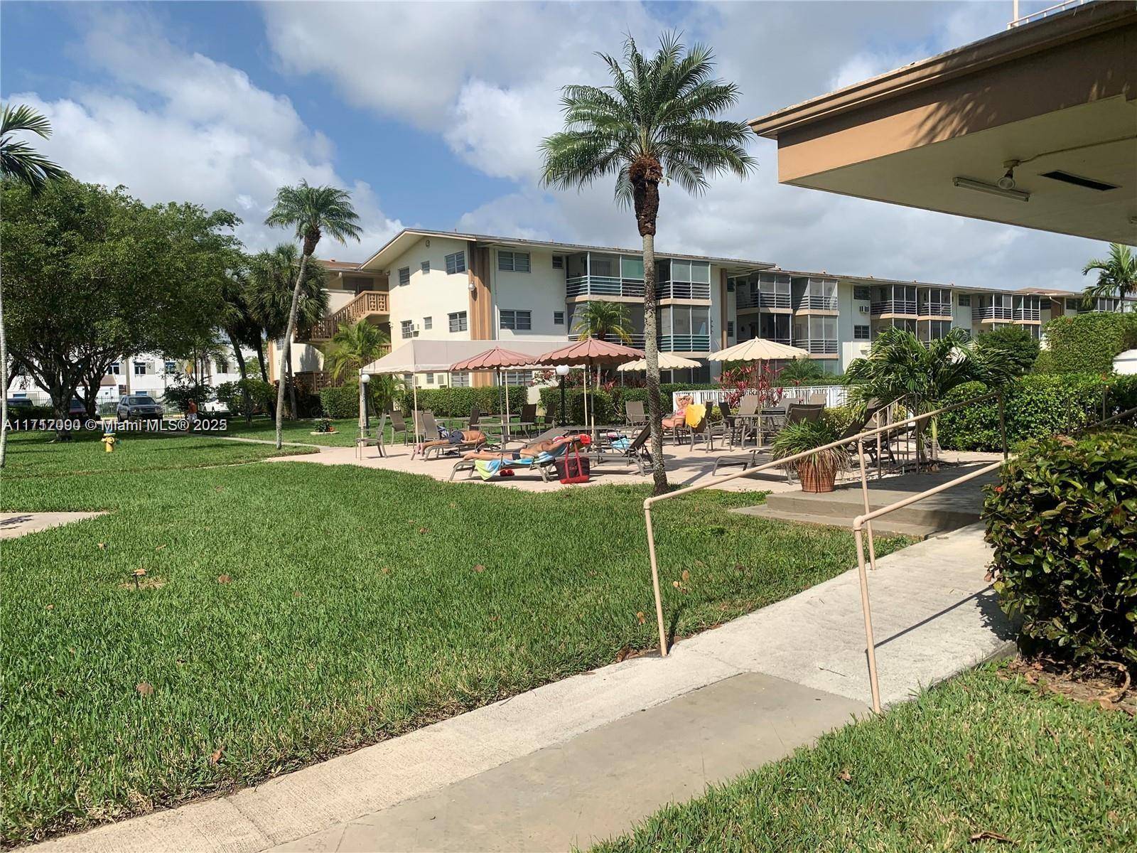 Miami, FL 33162,1395 NE 167th St #209