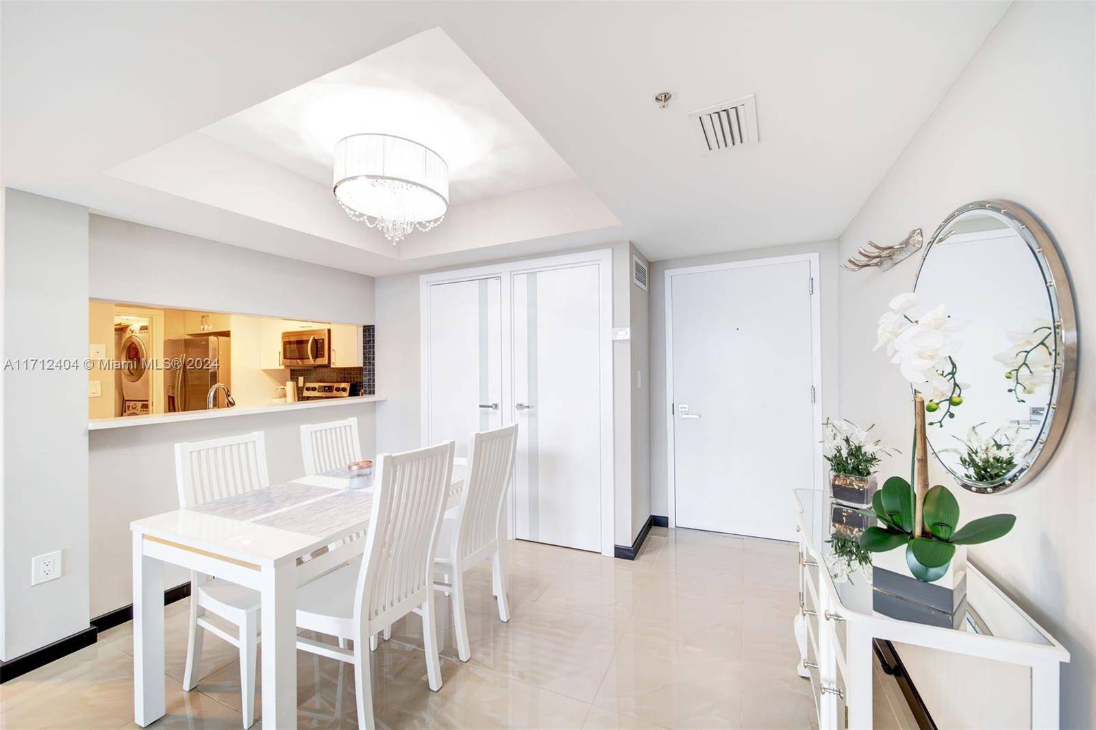 Miami Beach, FL 33139,650 West Ave #1506