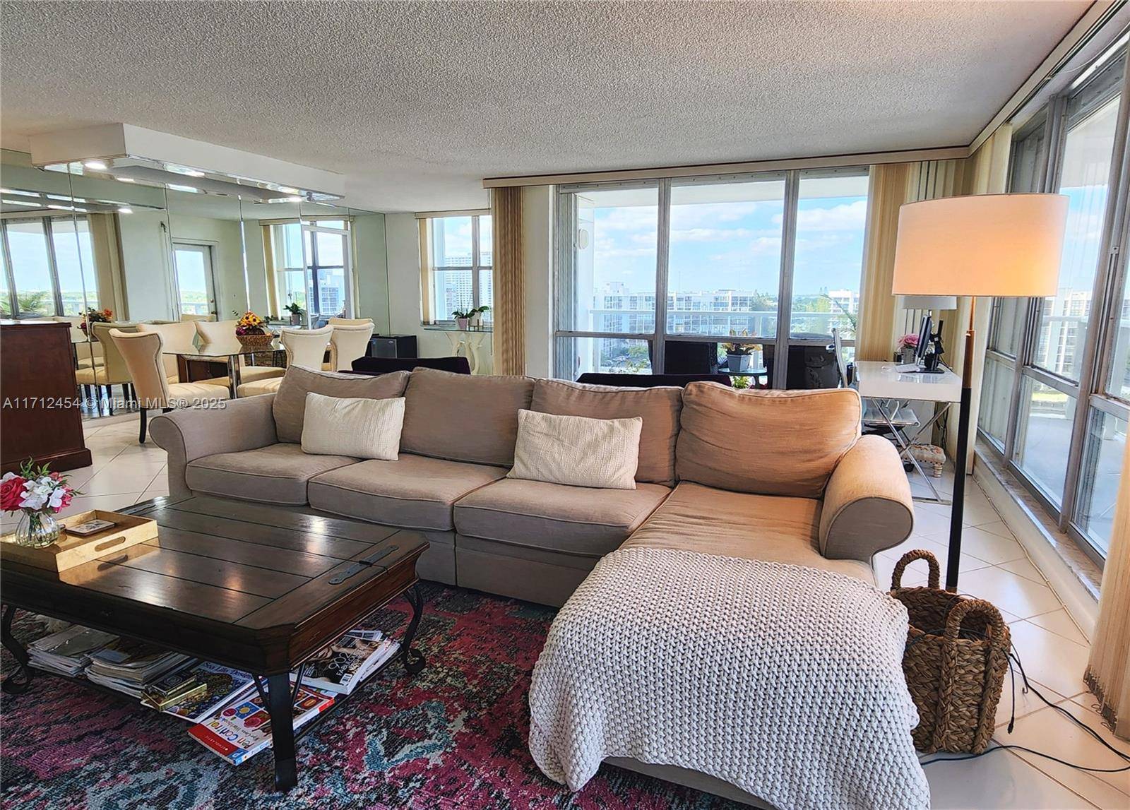 Hollywood, FL 33019,2751 S Ocean Dr #1001N