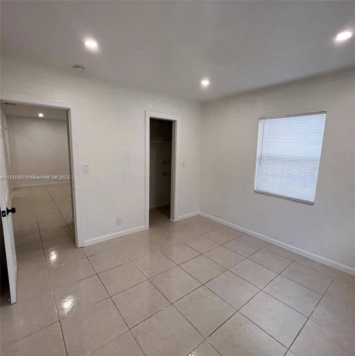 West Palm Beach, FL 33405,822 Avenida Hermosa