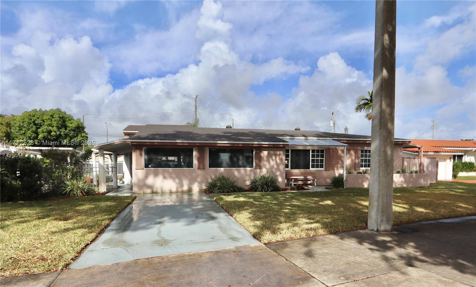 North Miami Beach, FL 33162,2155 NE 171st St