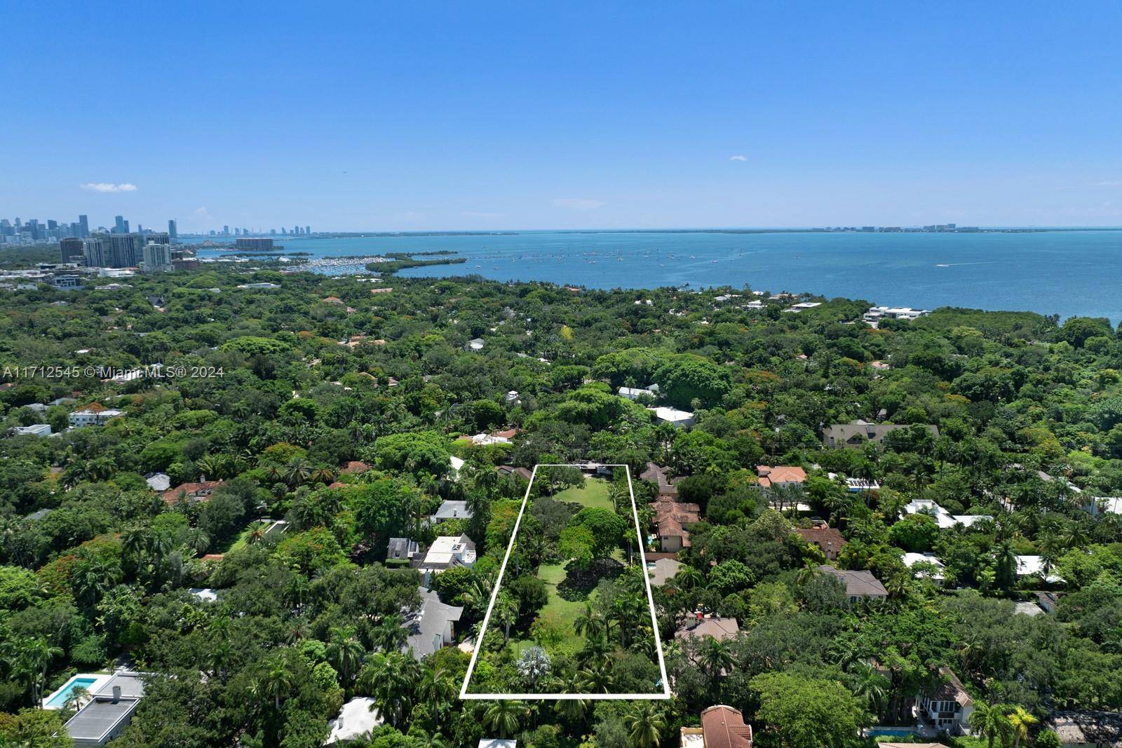 Miami, FL 33133,3940 S Douglas Rd