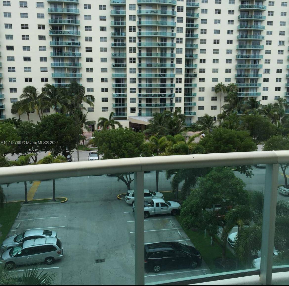 Sunny Isles Beach, FL 33160,19380 Collins Ave #509