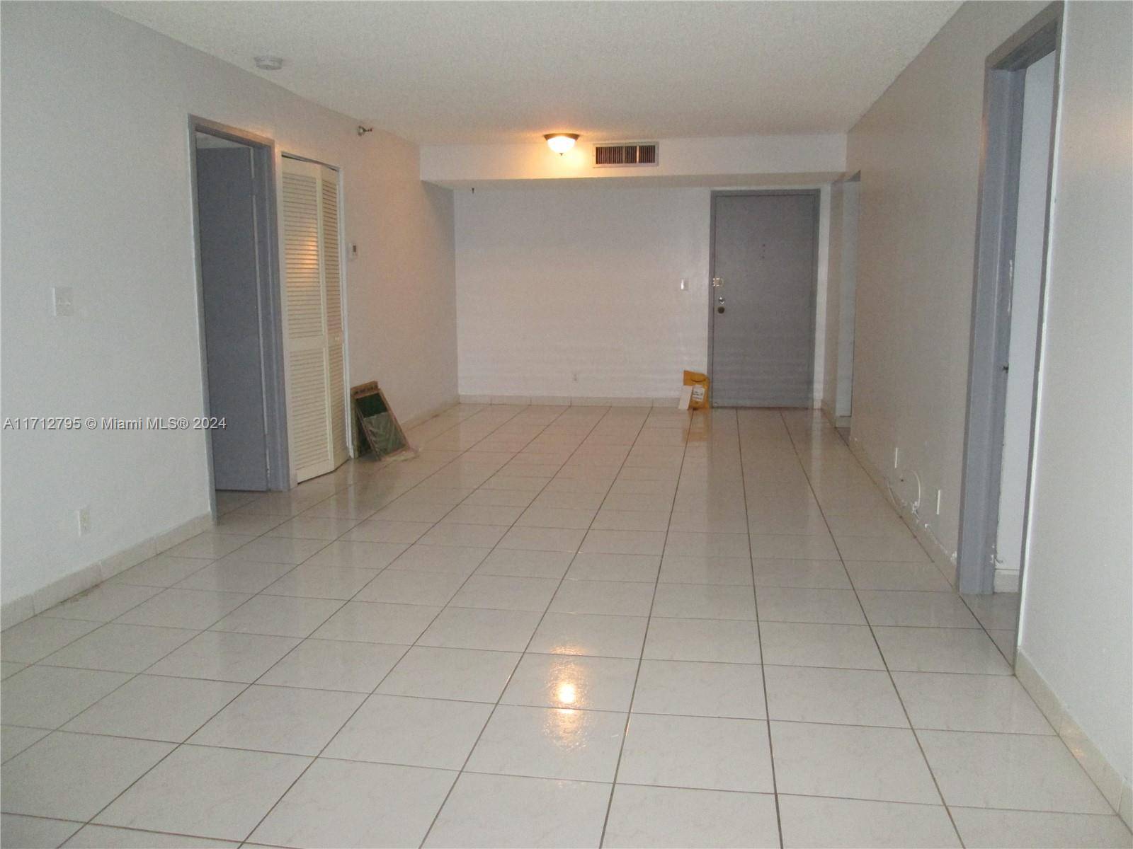 Sunny Isles Beach, FL 33160,290 174th St #404