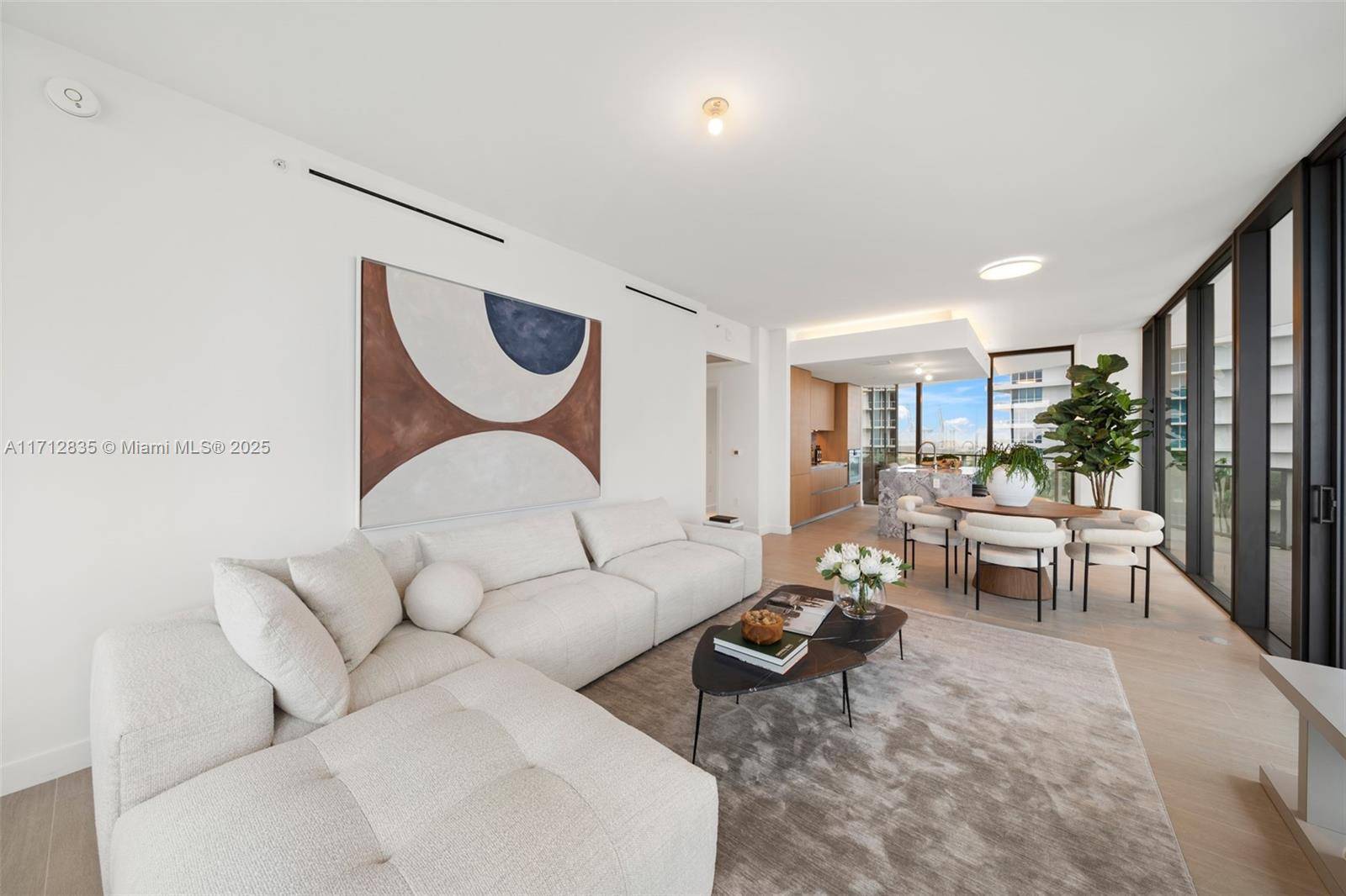 Miami Beach, FL 33139,500 Alton #1005