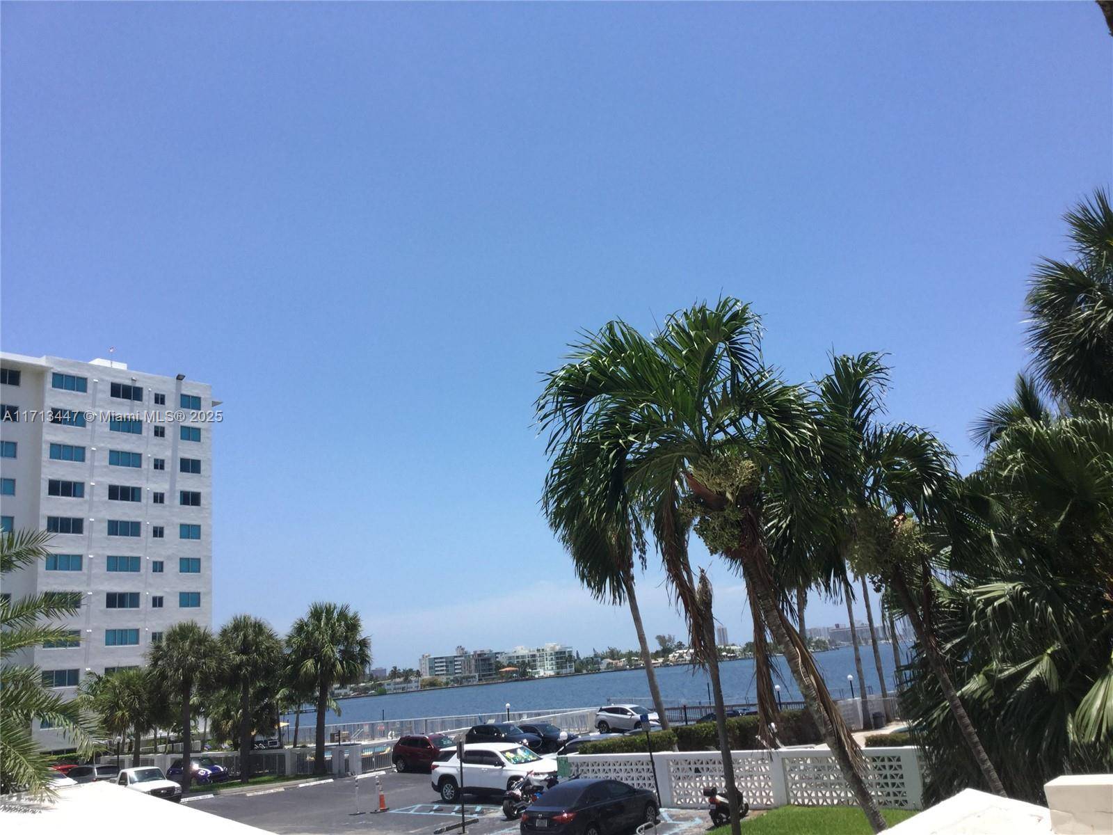 North Bay Village, FL 33141,7501 E Treasure Dr #1K