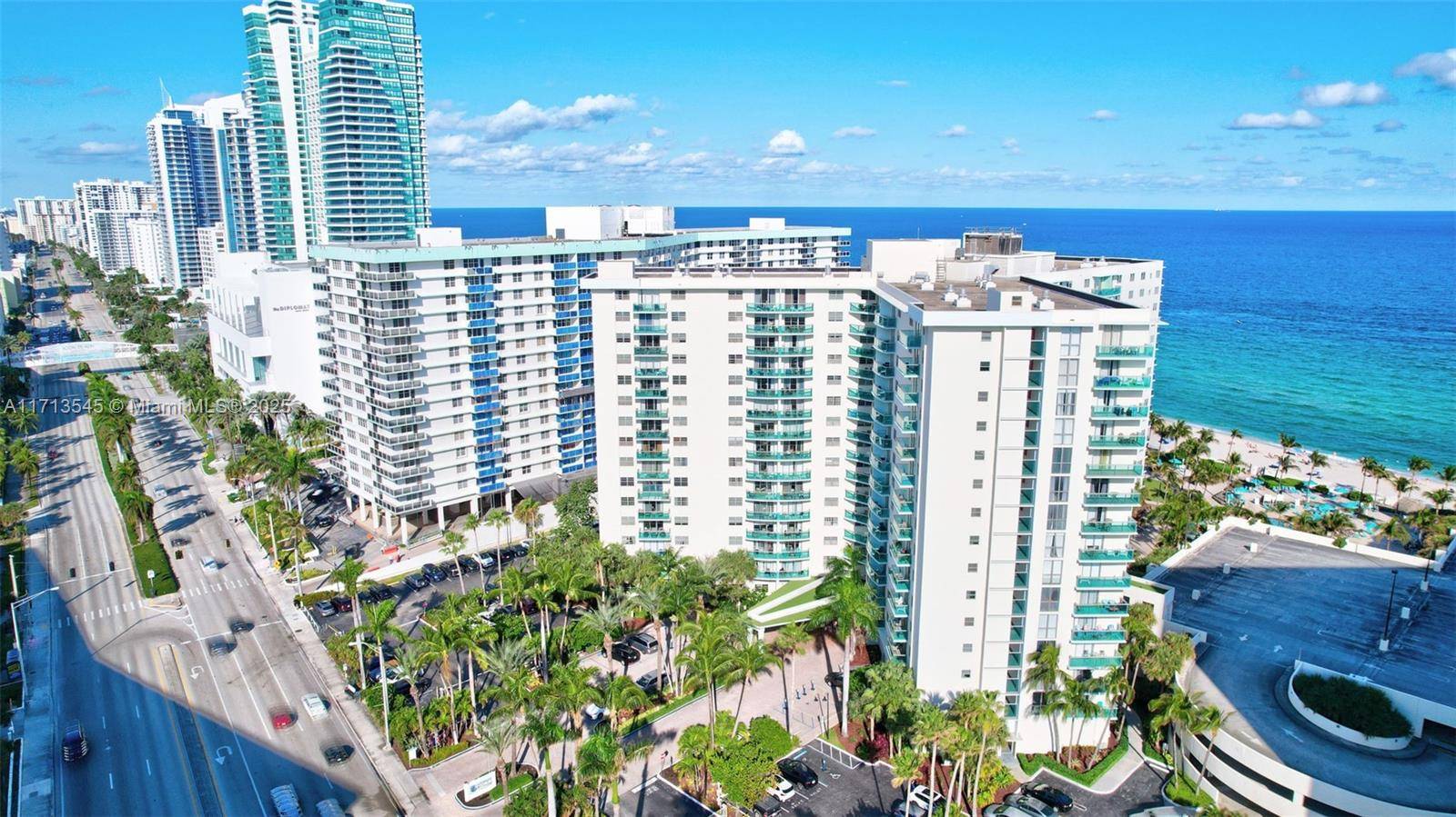 Hollywood, FL 33019,3801 S Ocean Dr #6Z