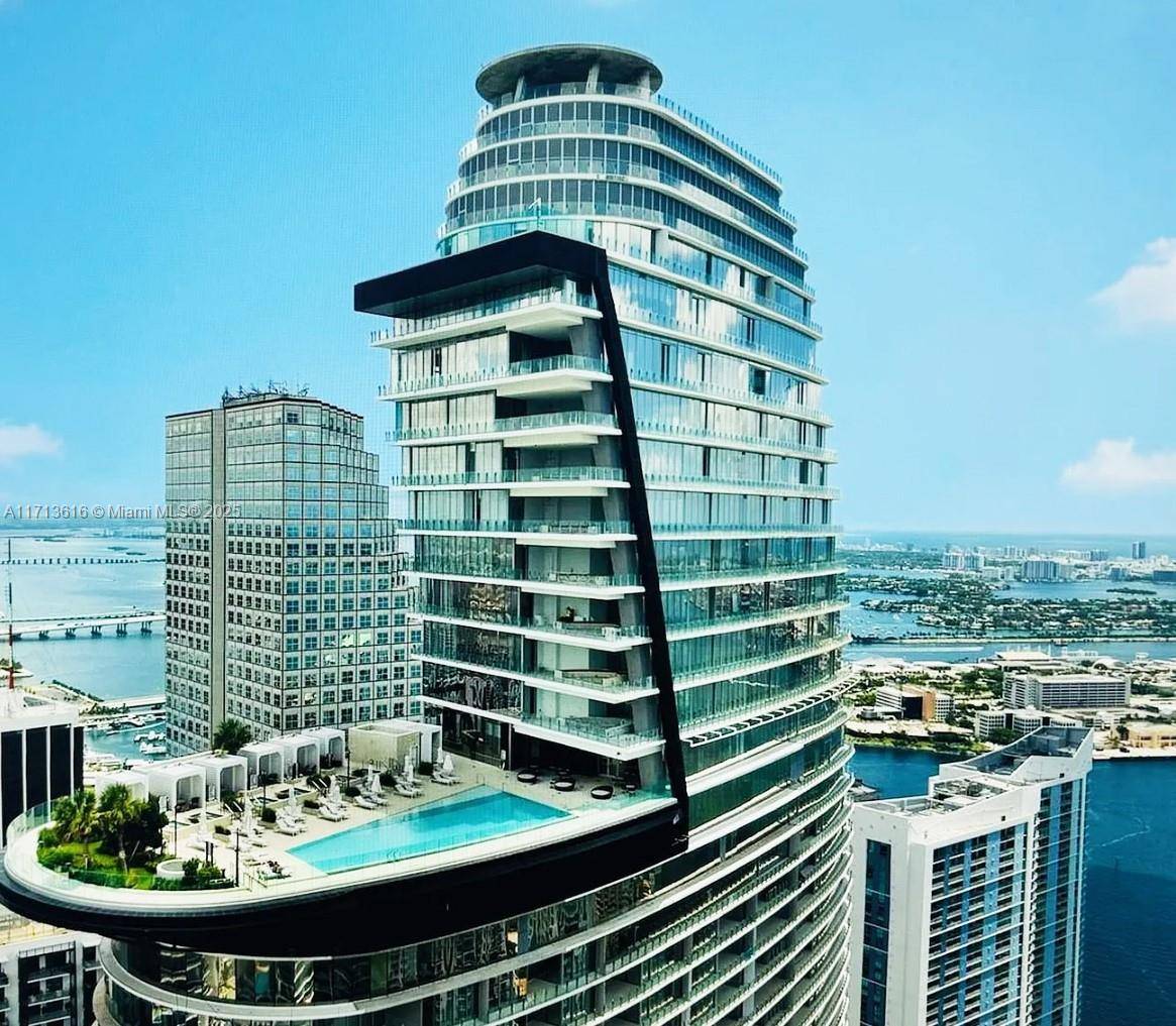 Miami, FL 33131,300 Biscayne Blvd way #3707