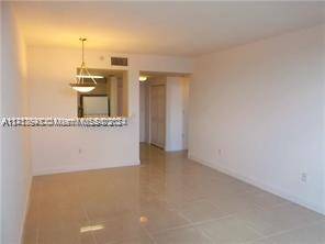 Coral Gables, FL 33134,50 Menores Ave #405