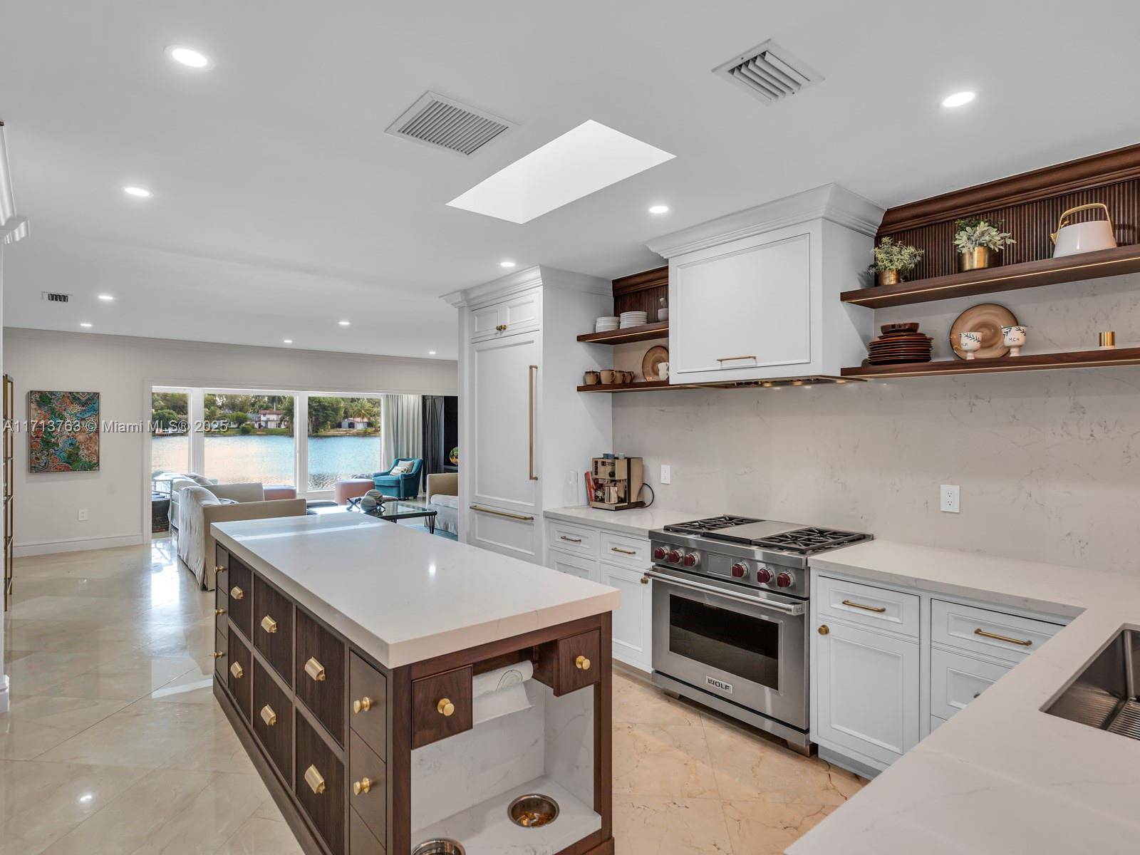 Miami Lakes, FL 33014,16111 W Troon Cir