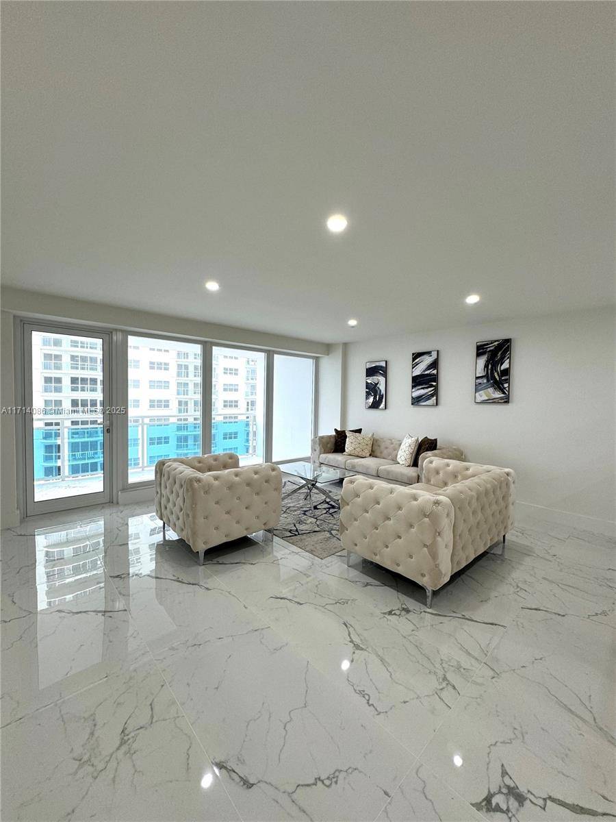 Fort Lauderdale, FL 33308,3430 Galt Ocean Dr #908