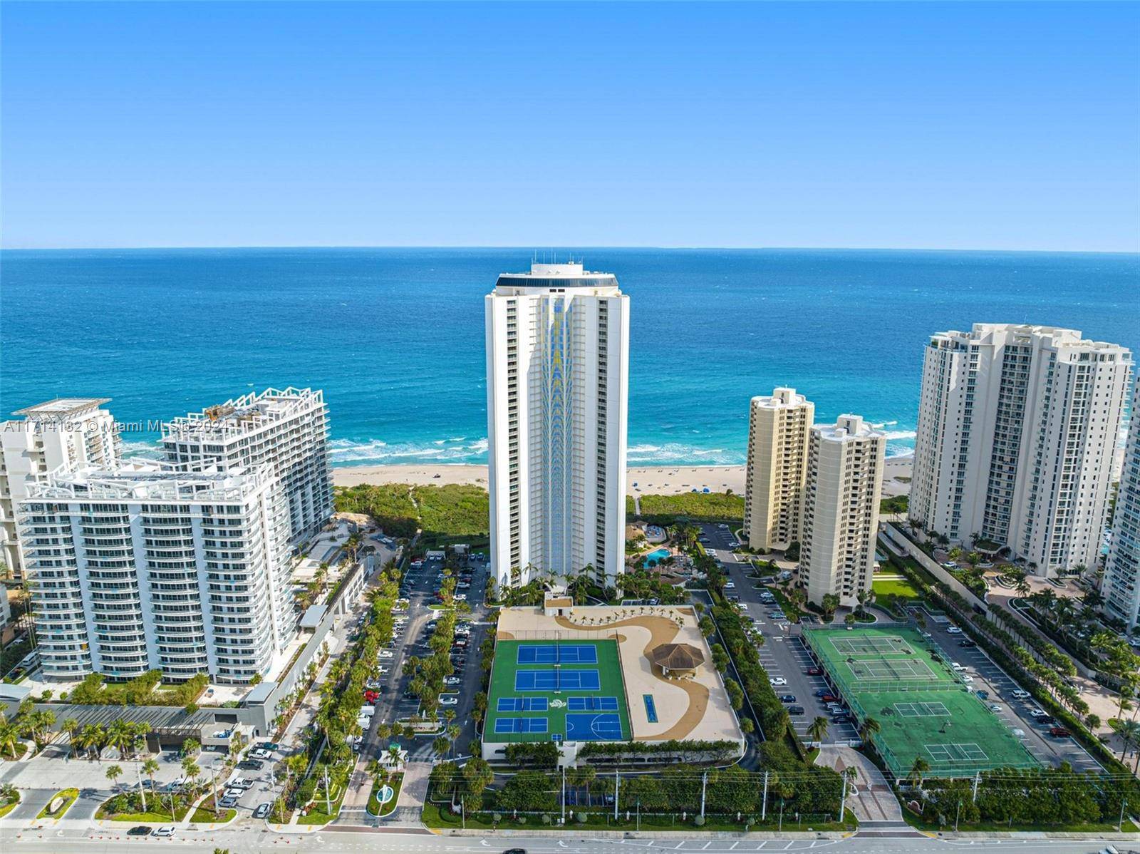 Riviera Beach, FL 33404,3000 N Ocean Dr #20A